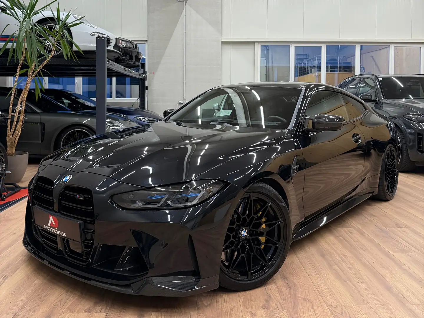 BMW M4 xDrive Competition / Carbon/ Keramik / Gew / Akra Schwarz - 1