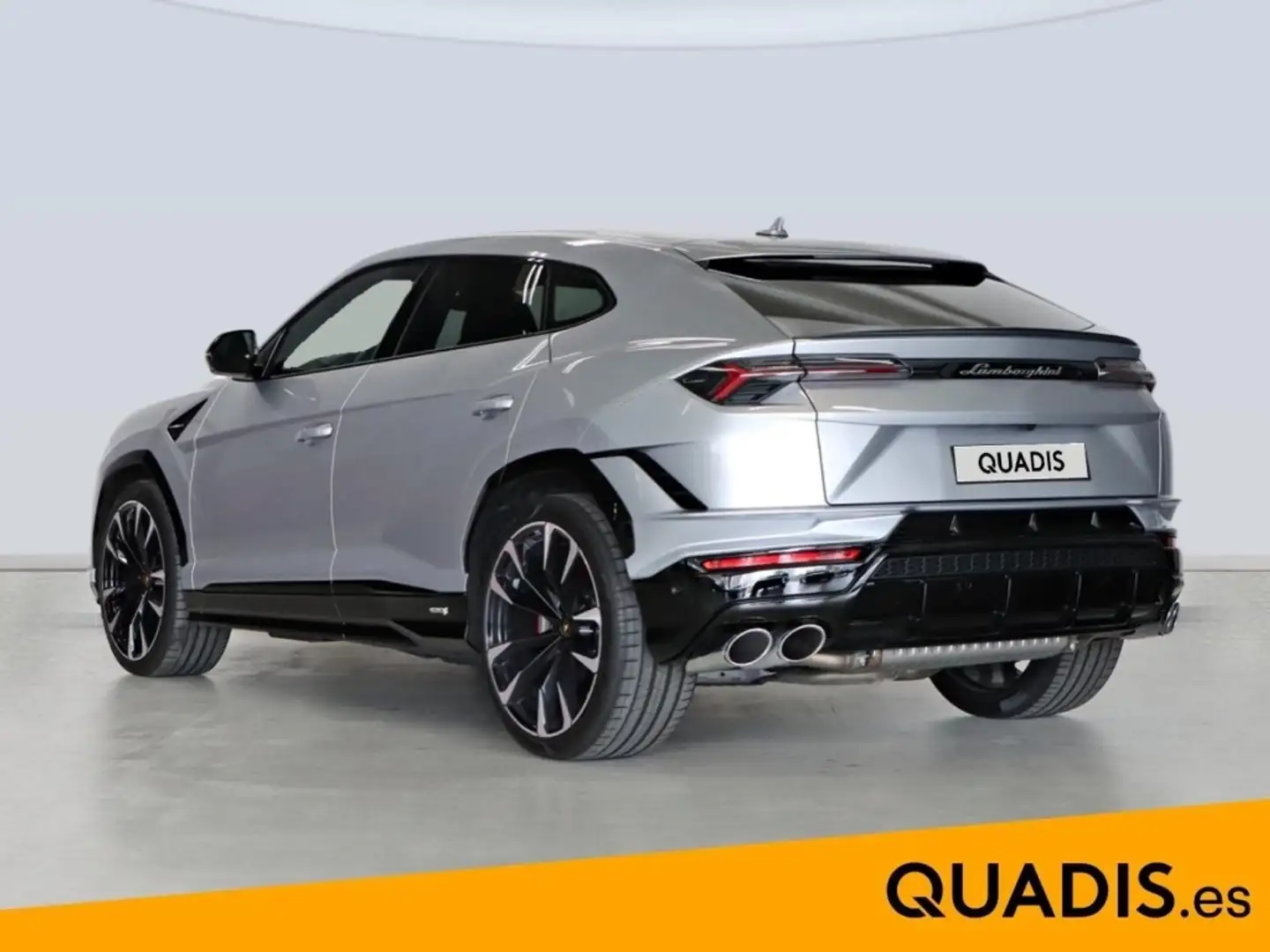 Lamborghini Urus S Plateado - 2