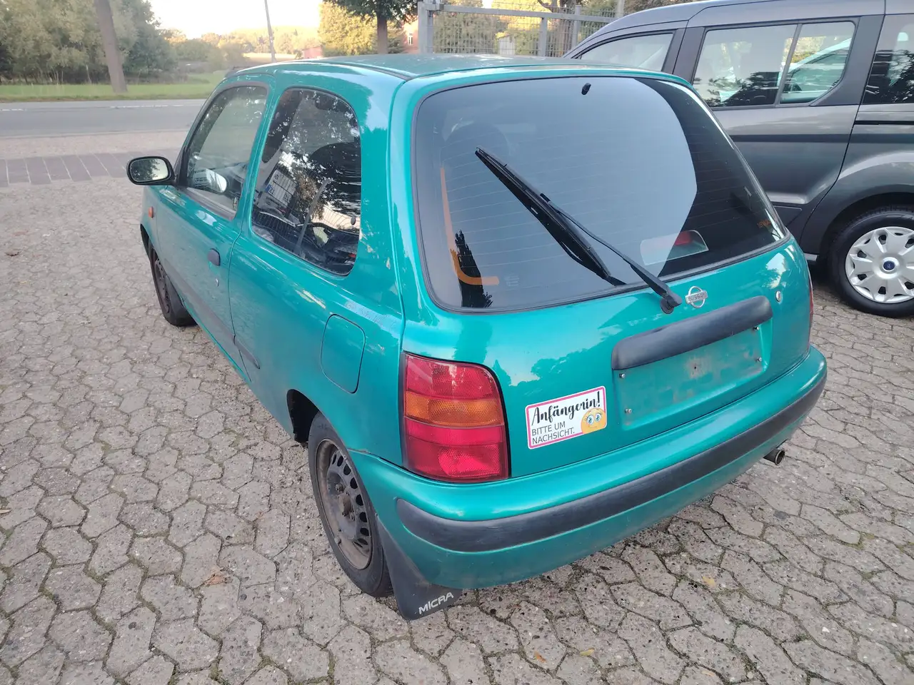 Nissan Micra 1.0 GX / Klimaanlage / Automatikgetriebe /, foto 2