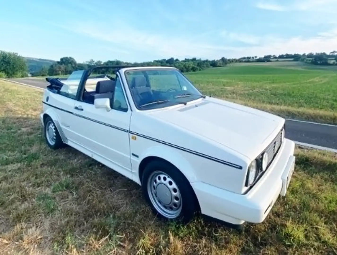 Volkswagen Golf Cabriolet Golf Cabrio 1.6 Young Bianco - 1
