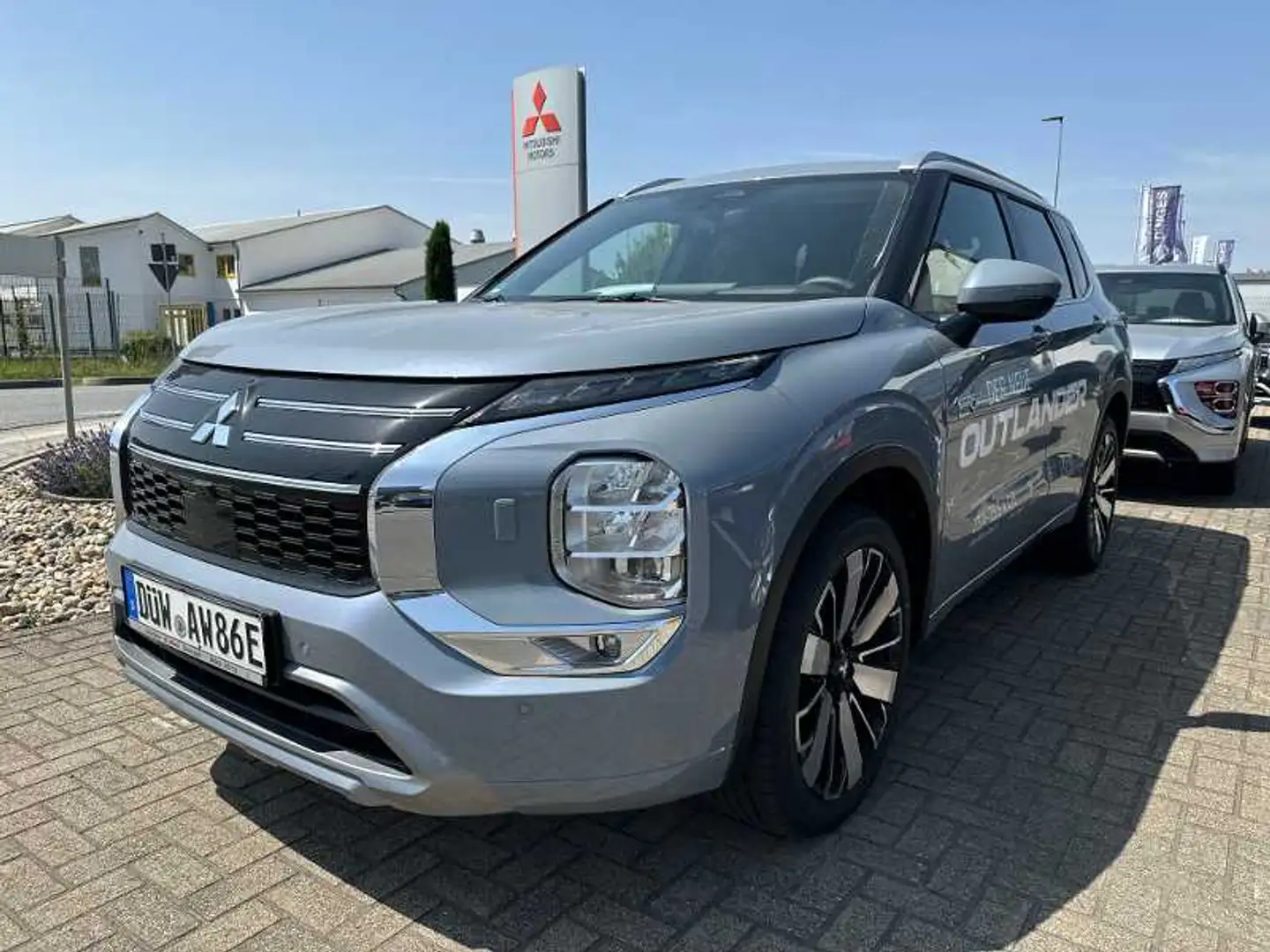 Mitsubishi Outlander 2.4L PHEV TOP Grigio - 1