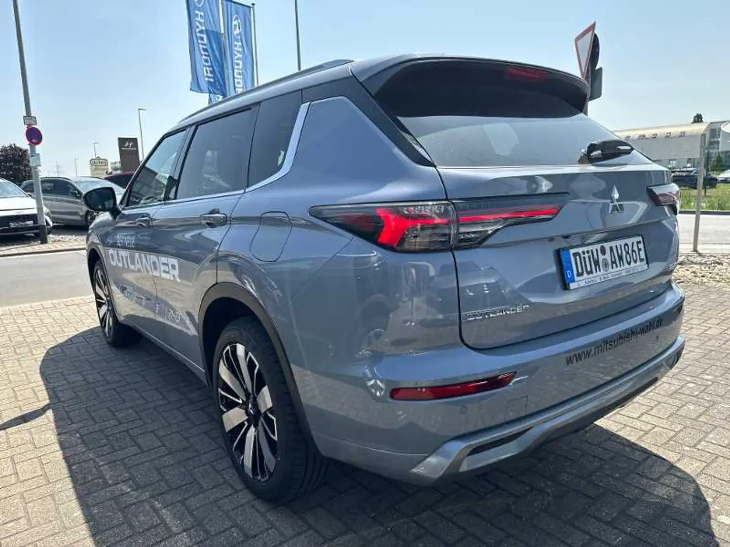 Mitsubishi Outlander 2.4L PHEV TOP Grigio - 2