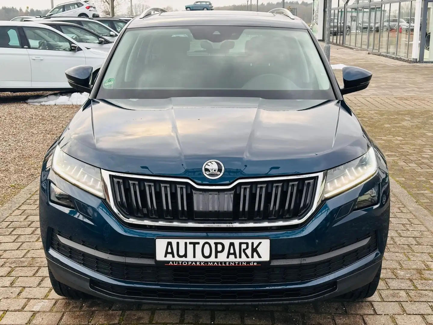 Skoda Kodiaq Style 4x4 *LED*NAVI*AHK*1. HAND* Blau - 2