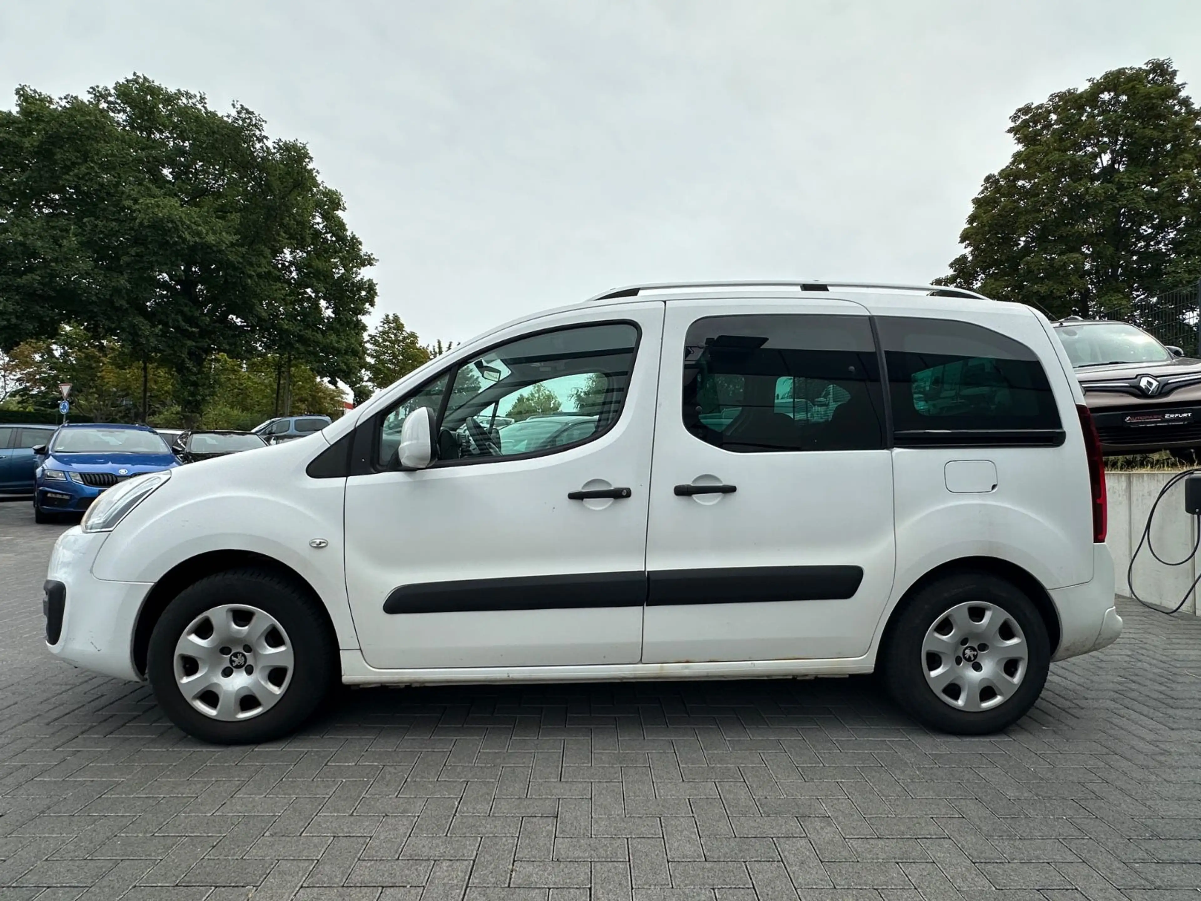 Peugeot Partner Active Automatik*Klima*Temp*PDC*AH — photo 2