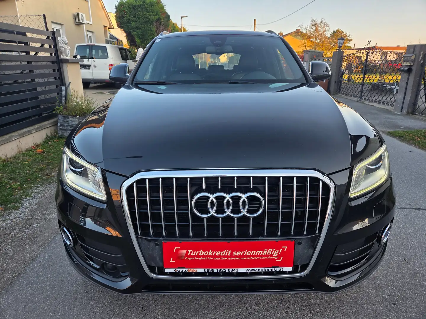 Audi Q5 3,0 TDI quattro DPF S-tronic (291PS) Schwarz - 2