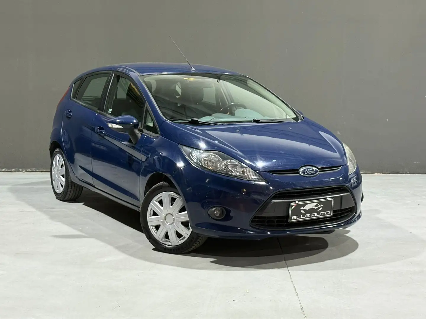 Ford Fiesta Fiesta 5p 1.2 16v Titanium c/esp 82cv E5 Bleu - 1