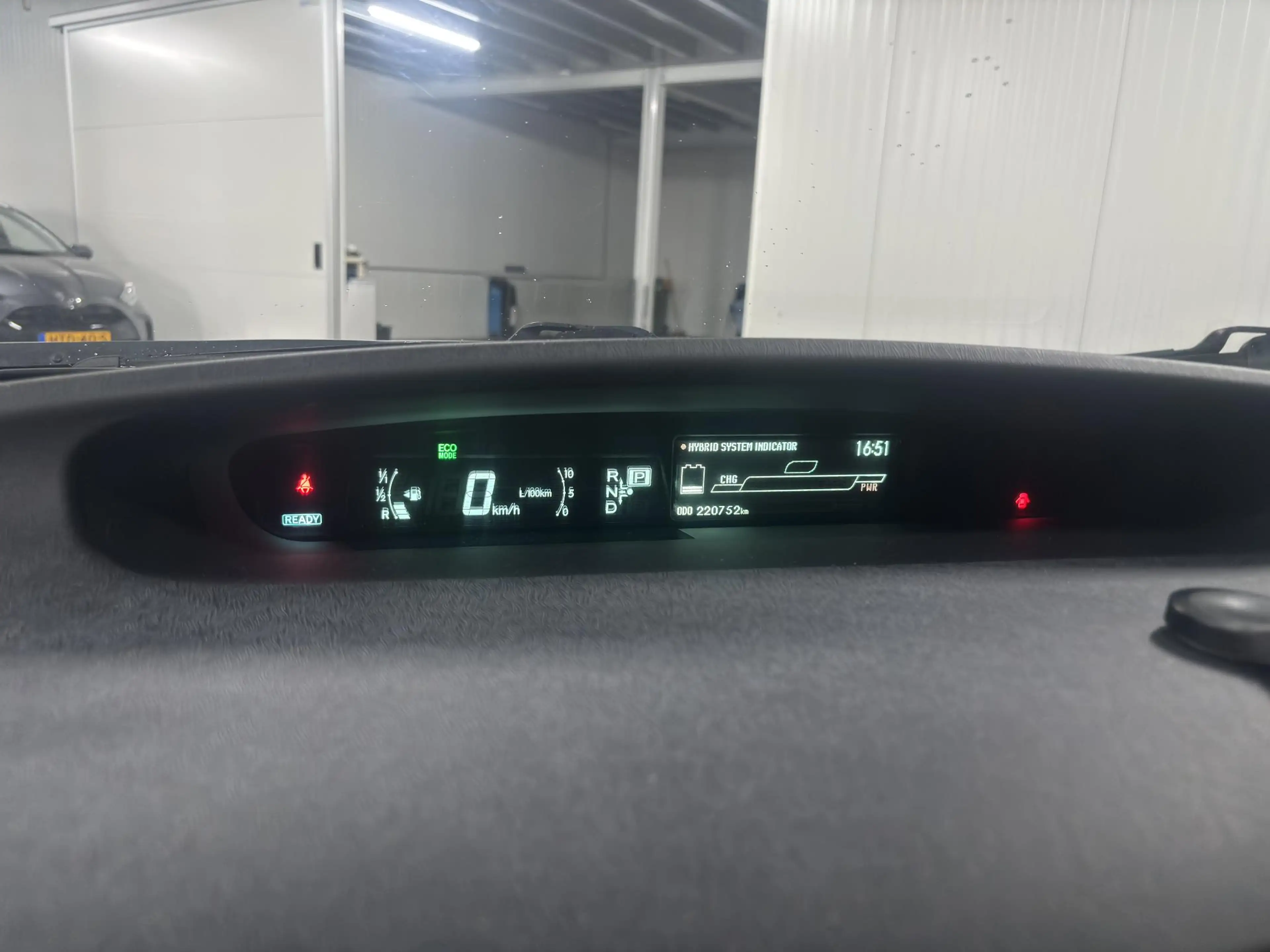 Toyota Prius 1.8 Executive NL Auto, onderhoud op orde, 2e eigen — photo 4