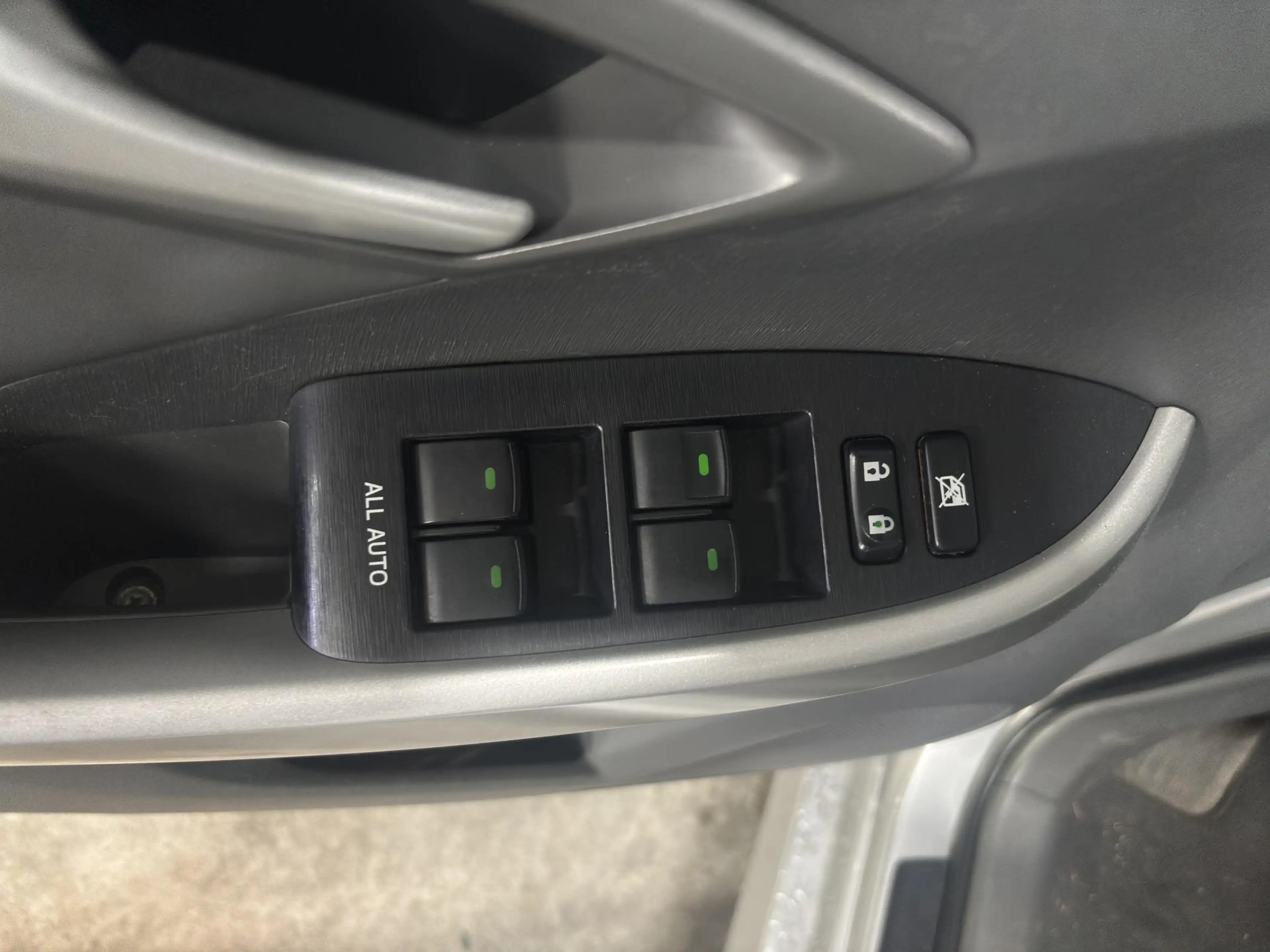 Toyota Prius 1.8 Executive NL Auto, onderhoud op orde, 2e eigen — photo 5