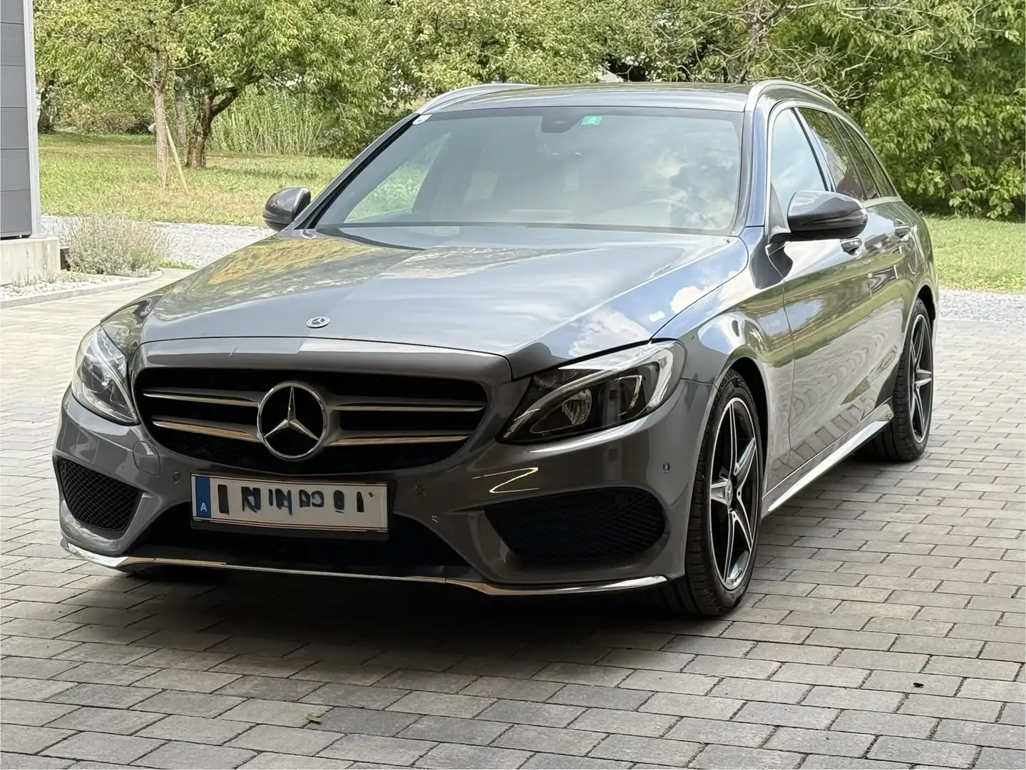 Mercedes-Benz C 200 (Reserviert) AMG Line Grau - 1