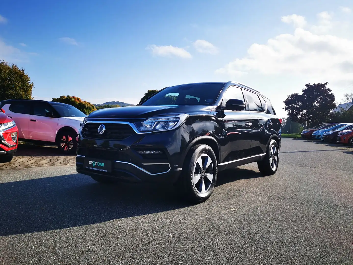 SsangYong Rexton G4 2.2 e-XDi Sapphire 4x4 Schwarz - 1