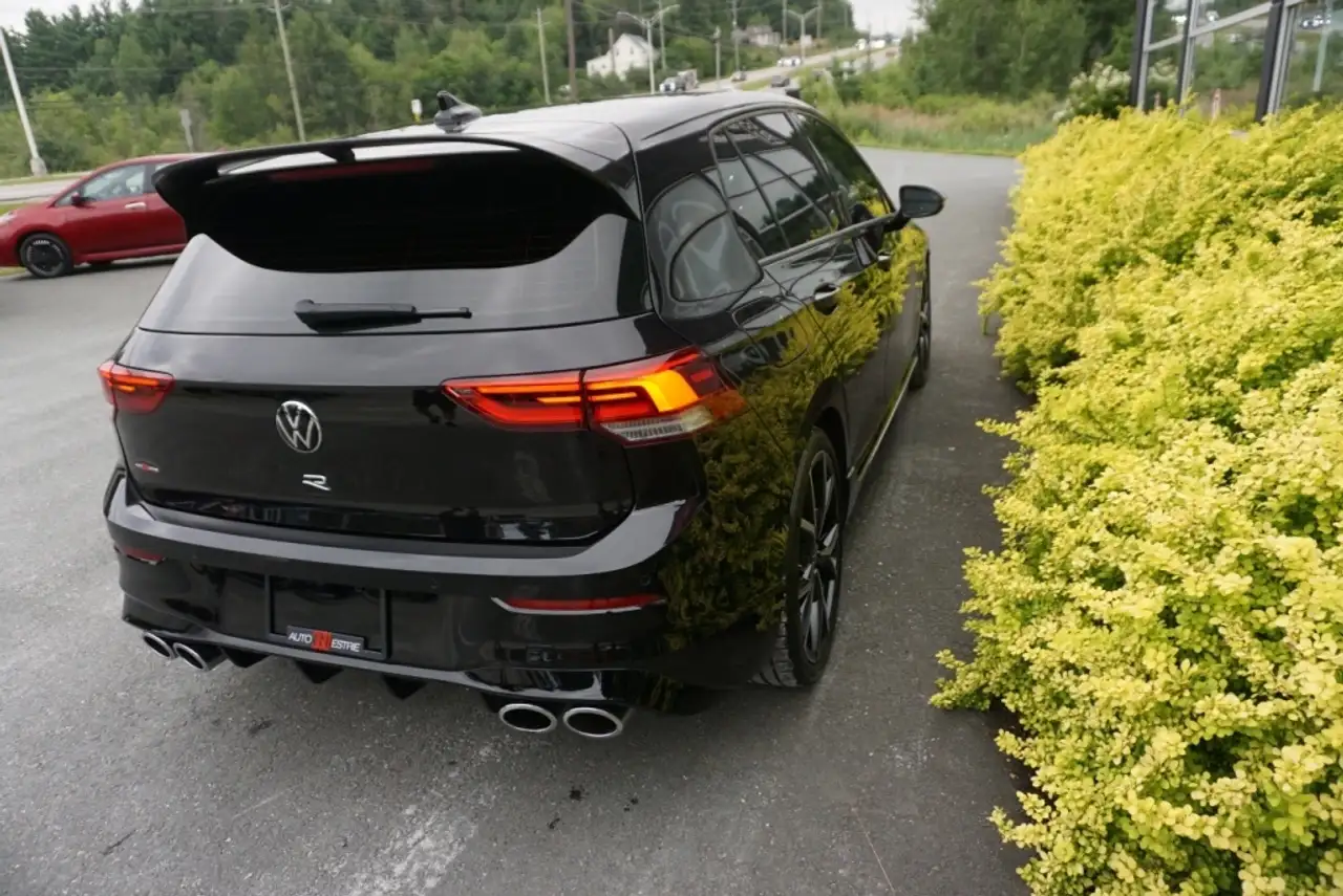Volkswagen Golf R снимка Volkswagen Golf R