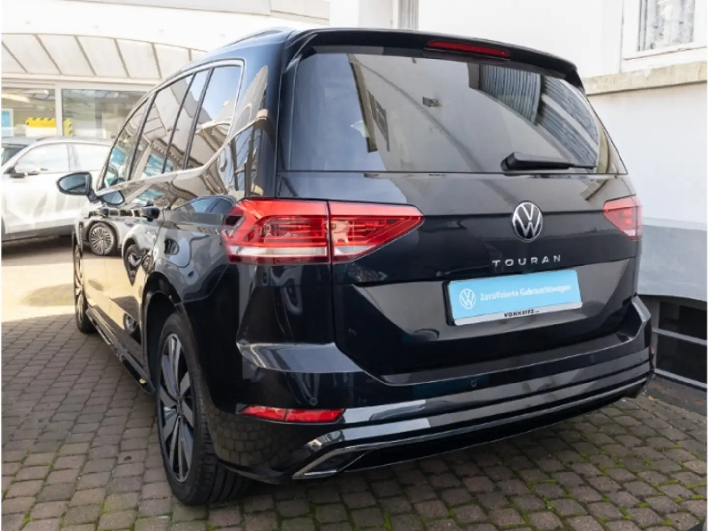 Volkswagen Touran HIGHLINE S&S 1.5 TSI +SHZ+NAVI+AHK+PANO++ Schwarz - 2