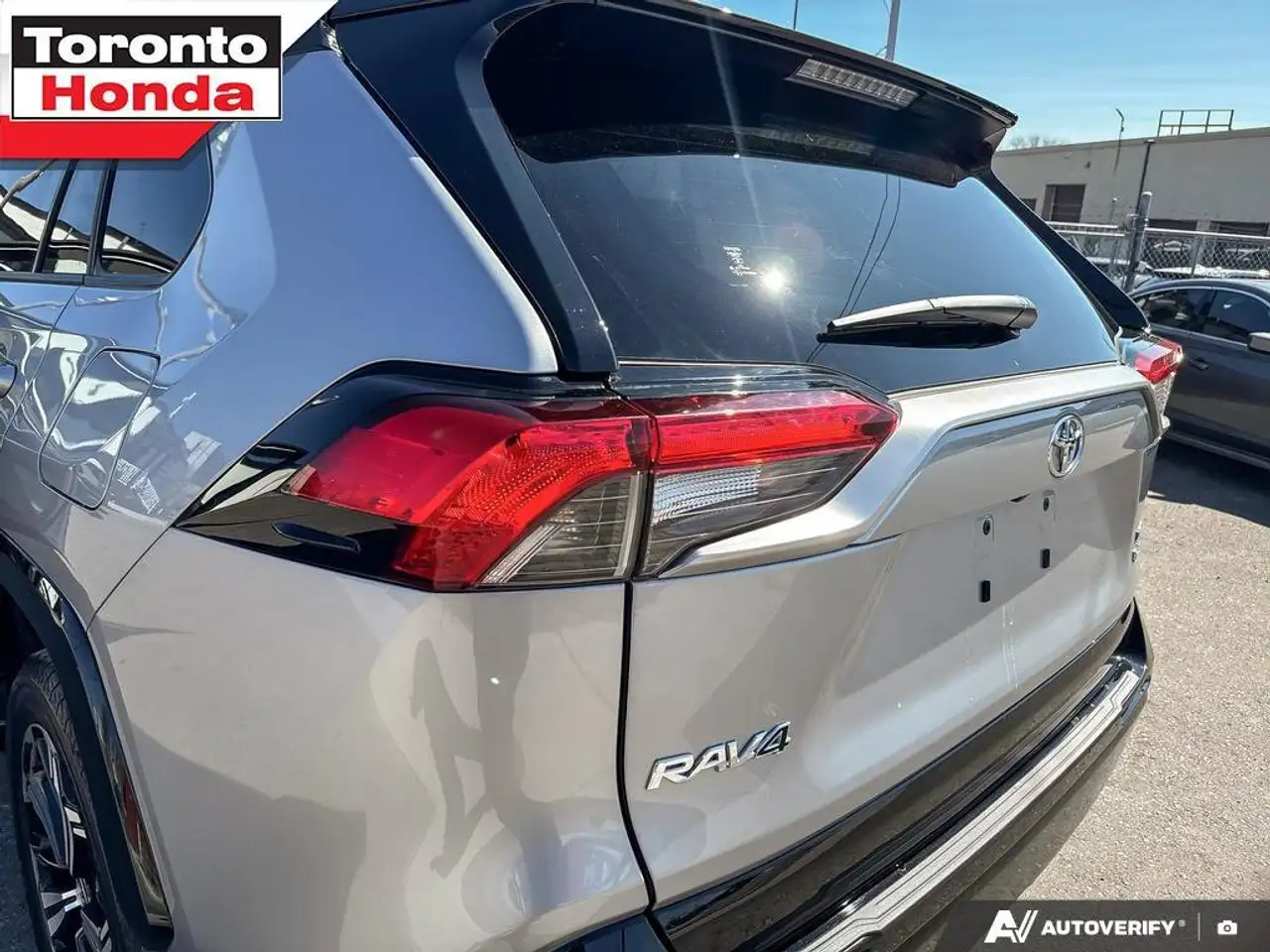 Toyota RAV 4 снимка Toyota RAV 4