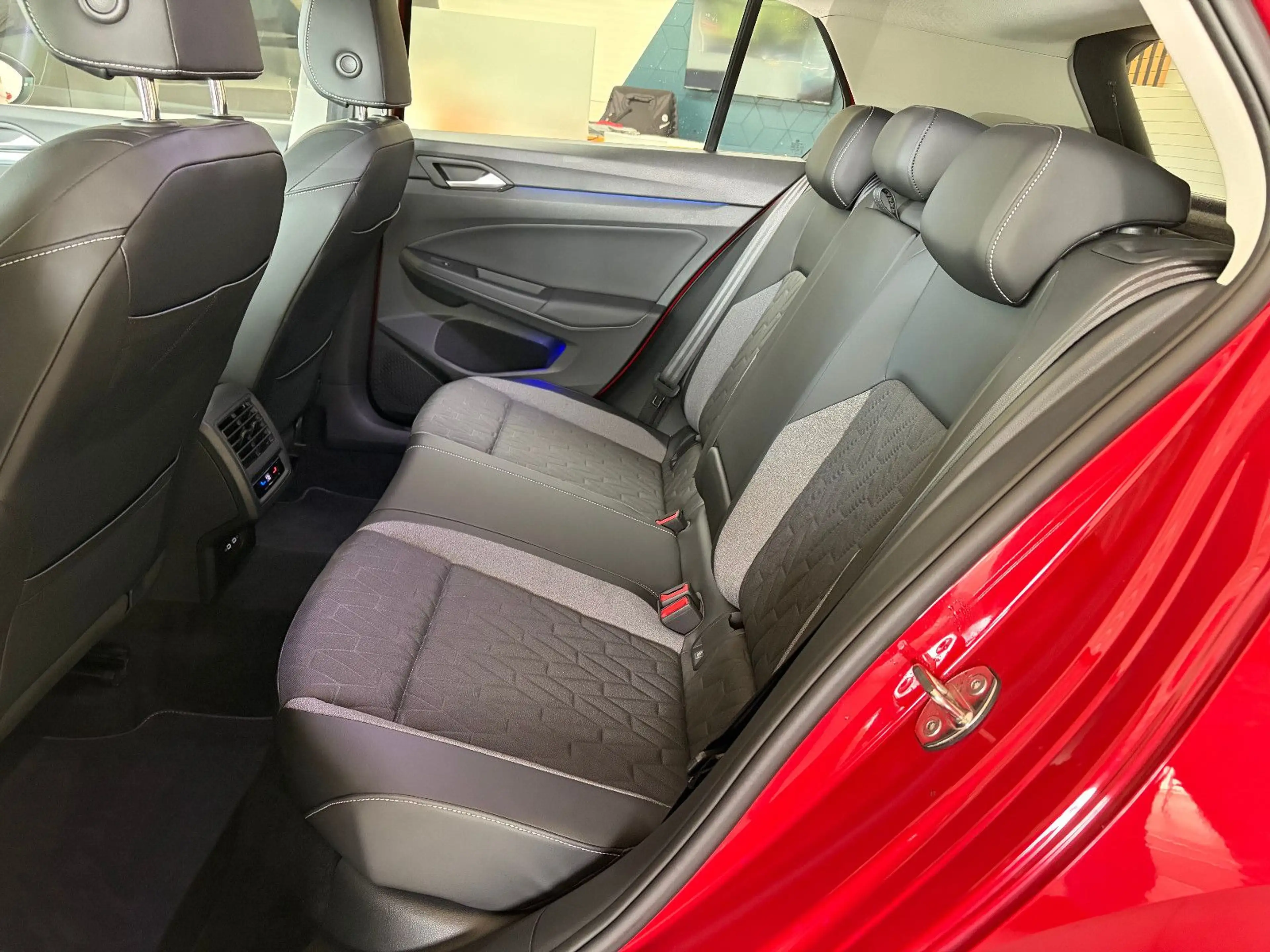 Volkswagen Golf VIII 1.5 TSI 110 kW Goal/AHK/ACC/KAMERA/LED — photo 8
