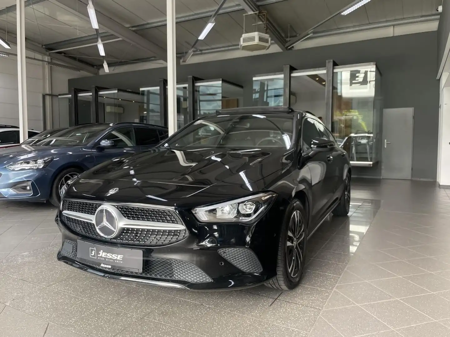 Mercedes-Benz CLA 200 LED Pano Navi RCAM Black - 1
