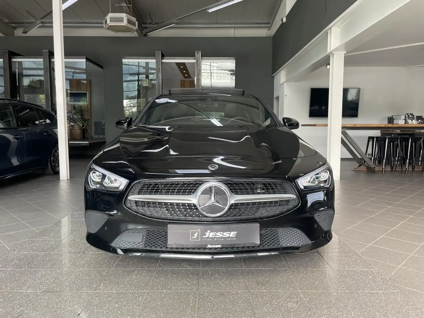 Mercedes-Benz CLA 200 LED Pano Navi RCAM Noir - 2