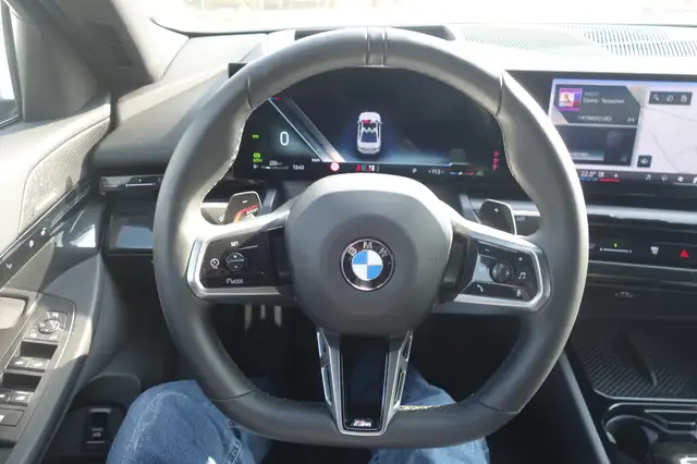 BMW 520 520d MHEV Aut.***M-Paket/AHK/8 fach ALU*** Ansicht 14