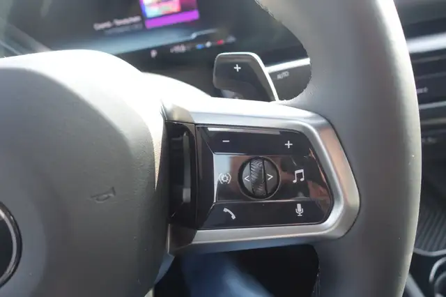 BMW 520 520d MHEV Aut.***M-Paket/AHK/8 fach ALU*** Ansicht 16