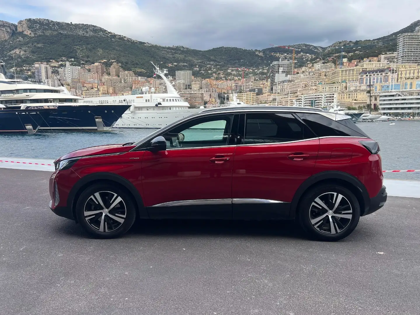 Peugeot 3008 (2) 1.6 l Hybrid 225 E-EAT 8 Rechargeable / Finiti Noir - 2