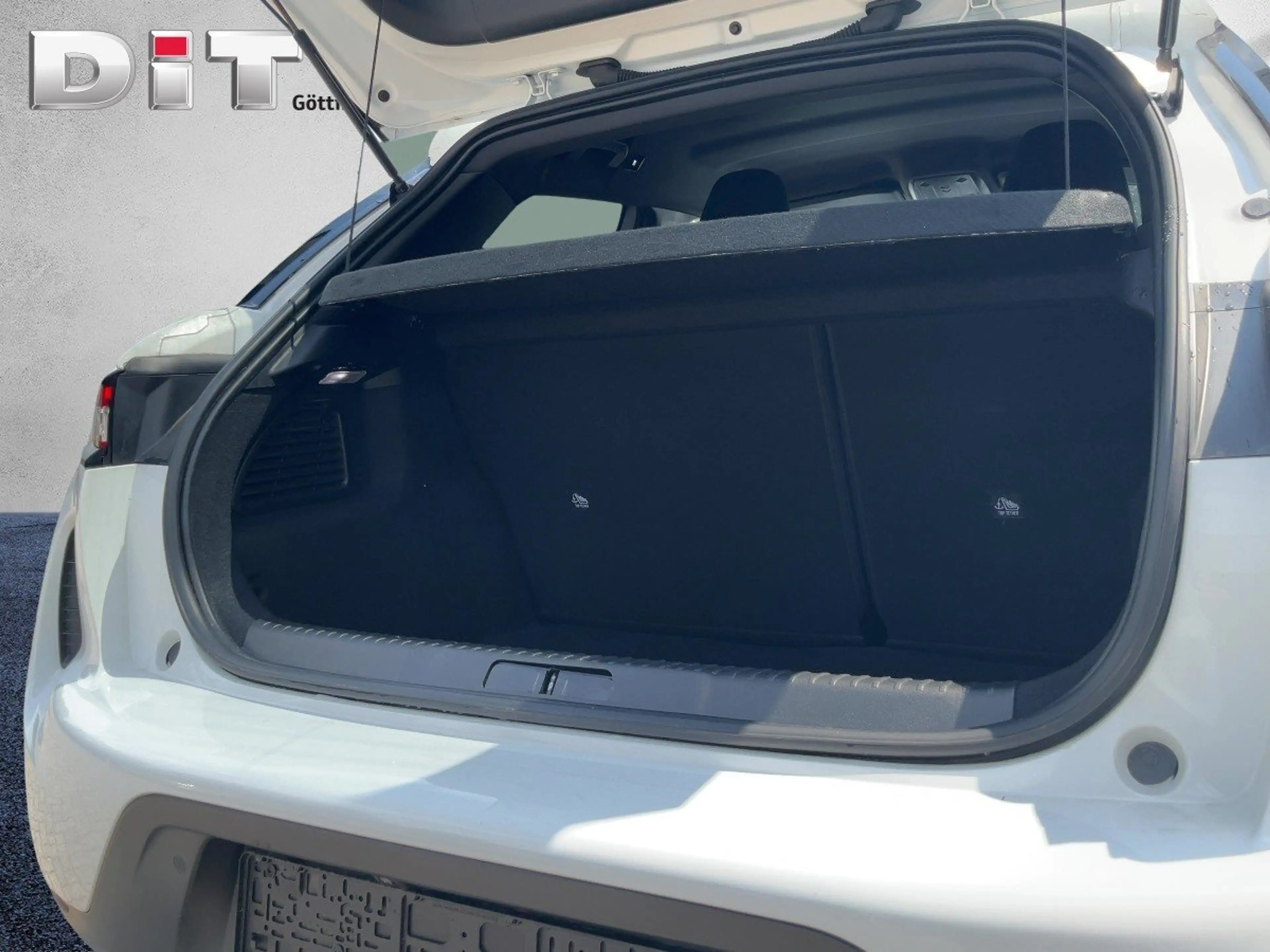 DS Automobiles DS 3 Crossback Alcantara+LED+Navi+SHZ+Kam.+LM — photo 9