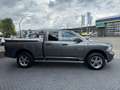 Dodge RAM 1500 5.7 V8 4x4 Quad Cab 6'4 | 6 PERS | CARPLAY | Grau - thumbnail 7