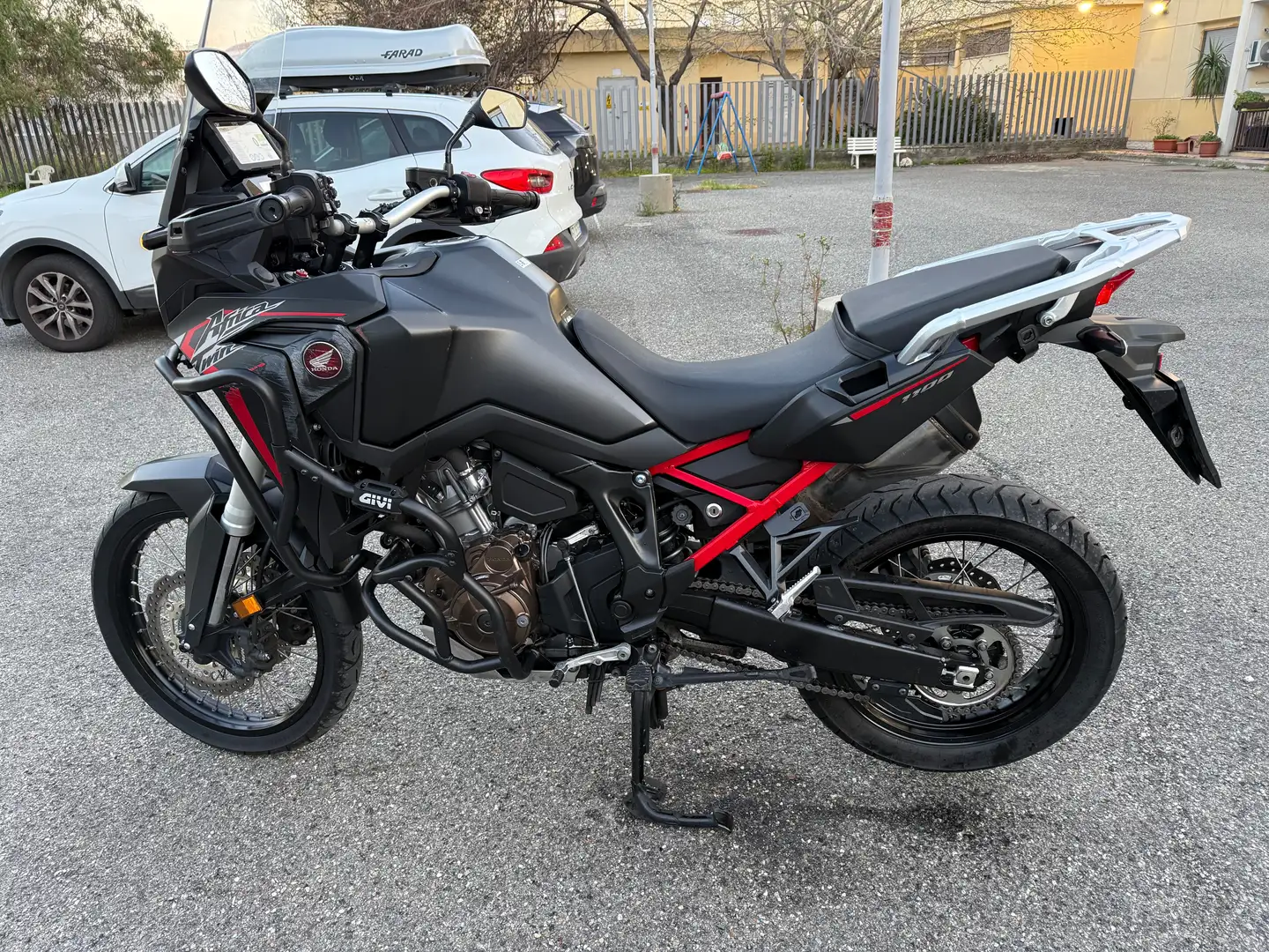 Honda CRF 1100 Africa Twin 1100 anno 2020 Negru - 1