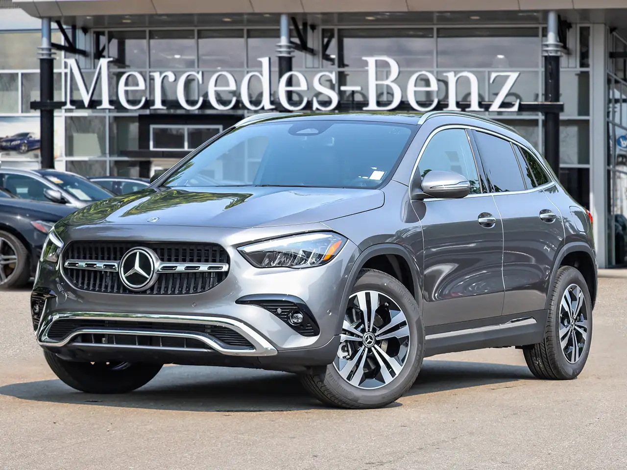 Mercedes-Benz GLA снимка Mercedes-Benz GLA