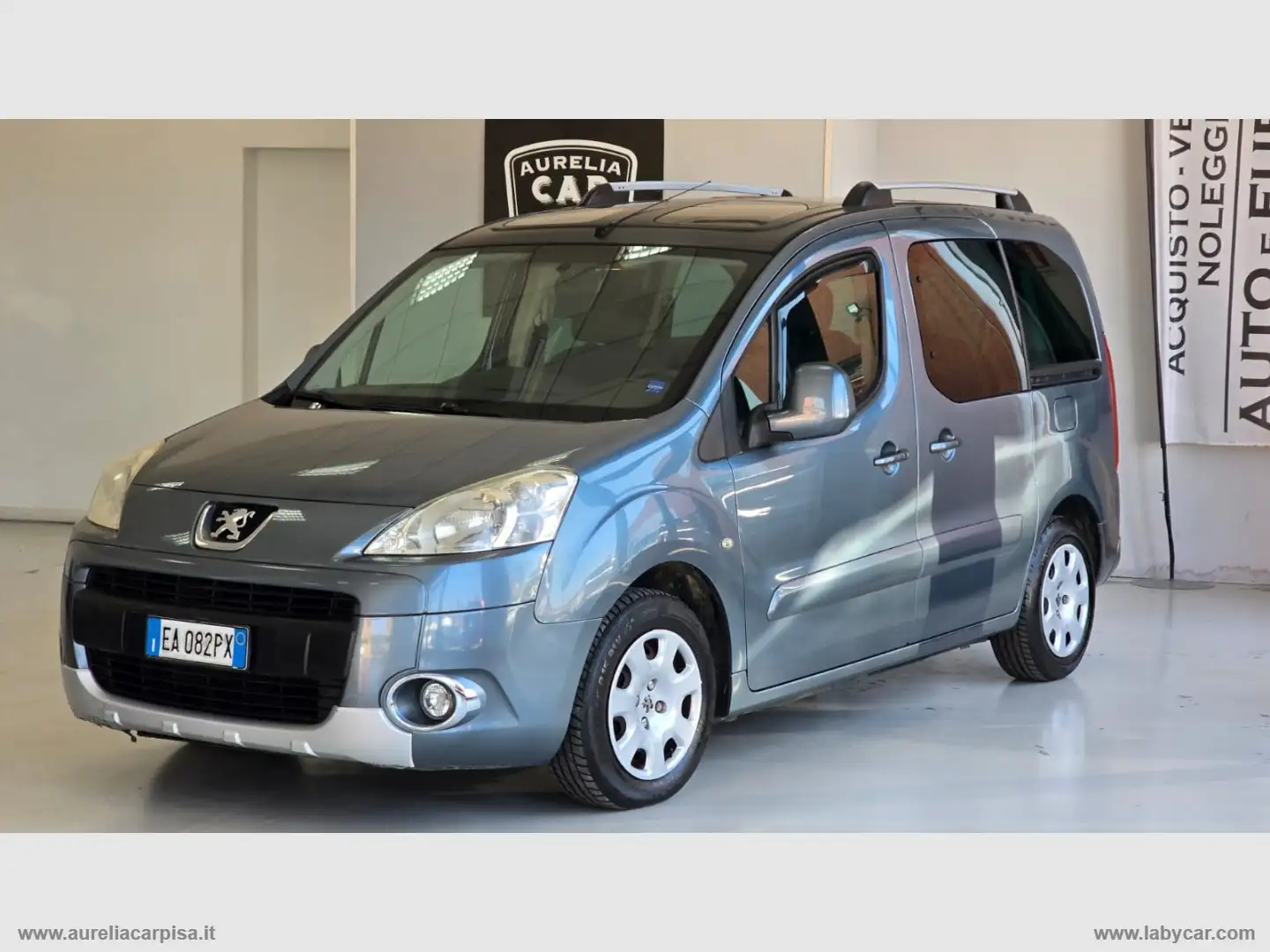 Peugeot Partner Tepee 1.6HDI 90 Outdoor Gri - 1