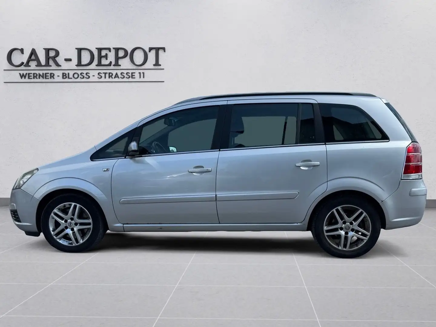 Opel Zafira B Sport*KLIMAAUT.*NAVI*AHK*7-SITZ.*TEMP.* Zilver - 2