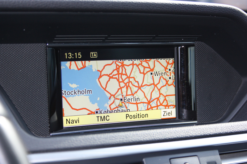 Mercedes-Benz E 200 BlueEFFICIENCY ELEGANCE Autom/Navi/Pdc/Ahk — photo 14