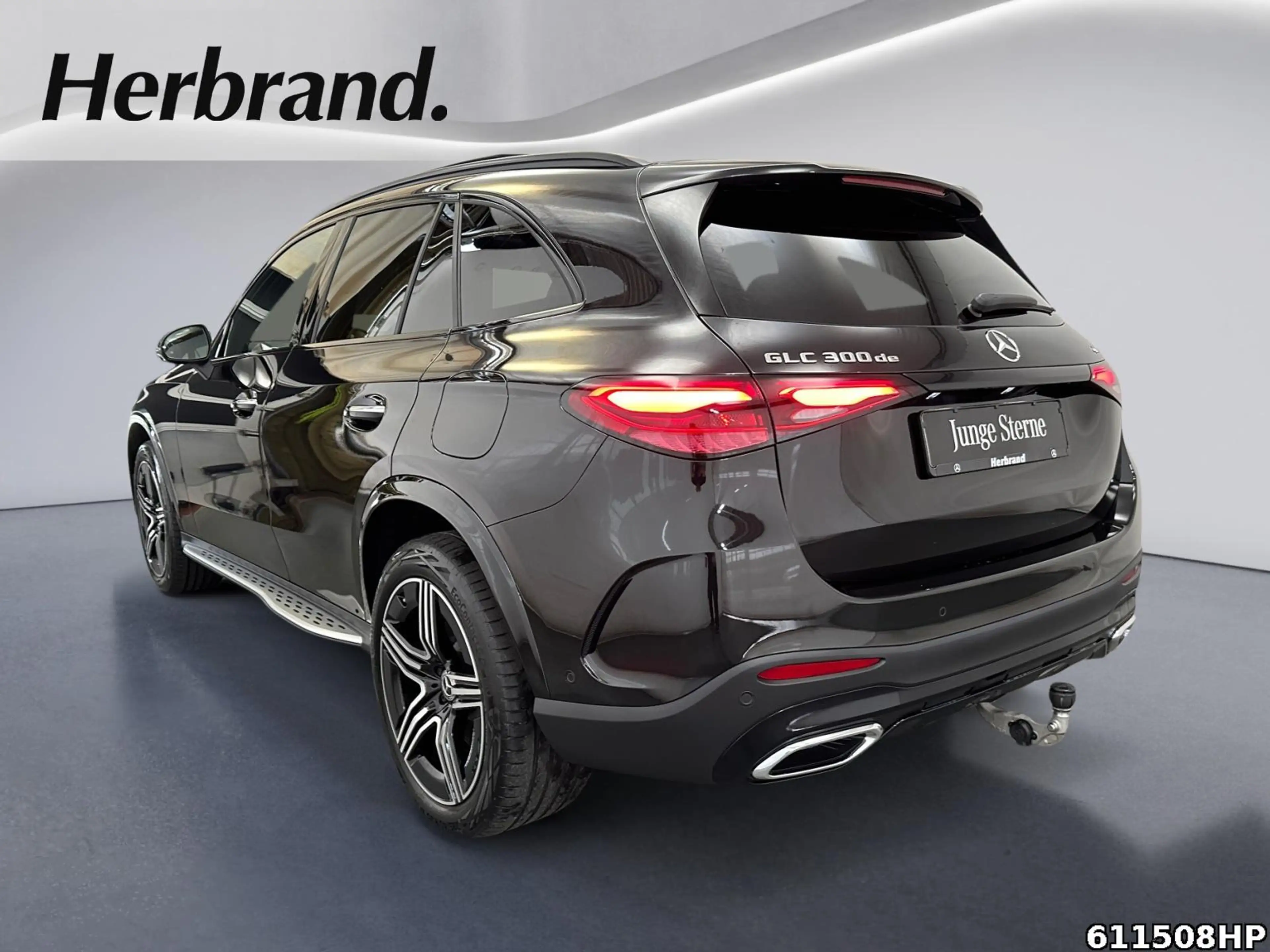 Mercedes-Benz GLC 300 de 4M AMG Digital-Light Pano AHK Memory — photo 4