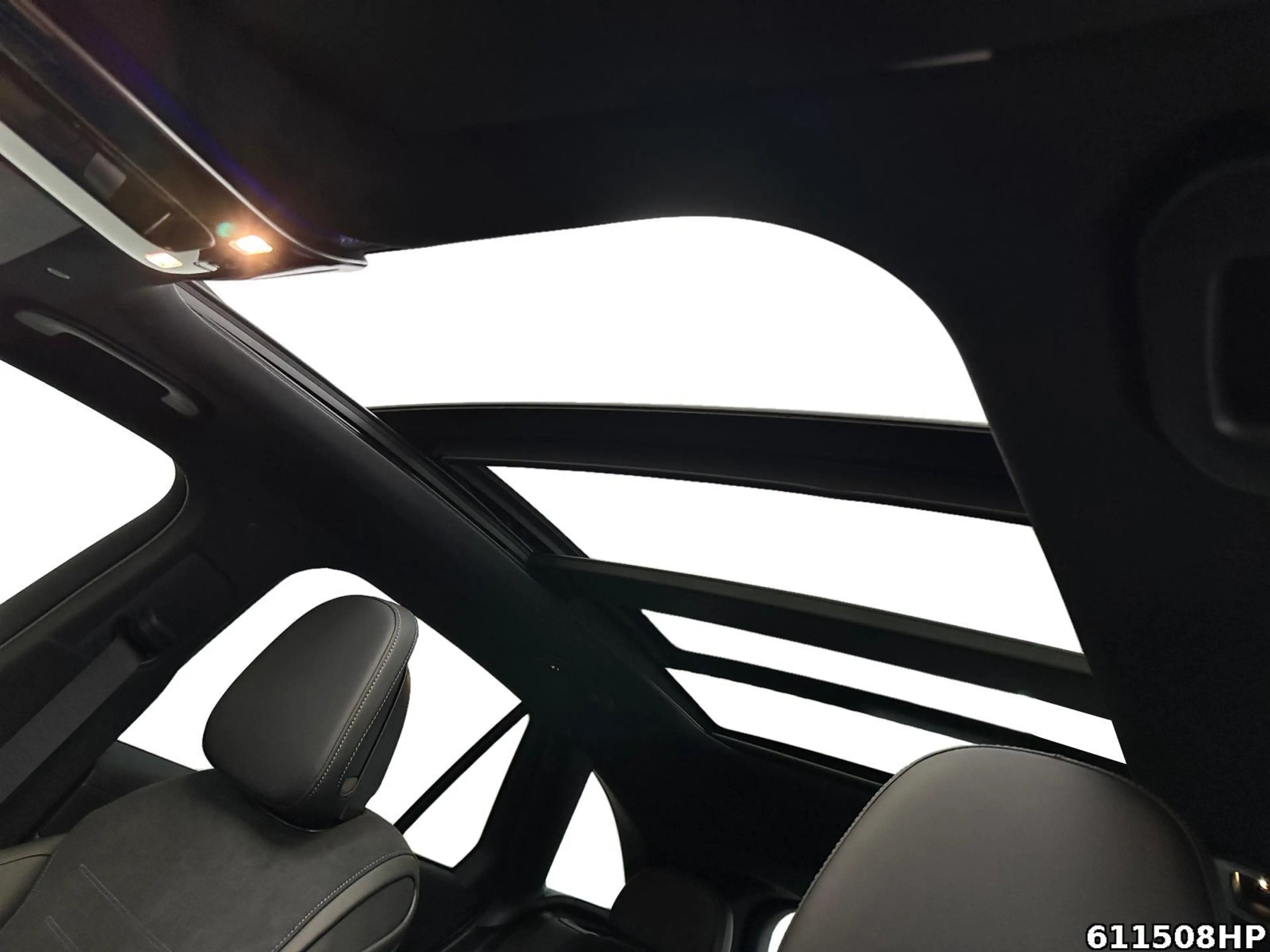 Mercedes-Benz GLC 300 de 4M AMG Digital-Light Pano AHK Memory — photo 13