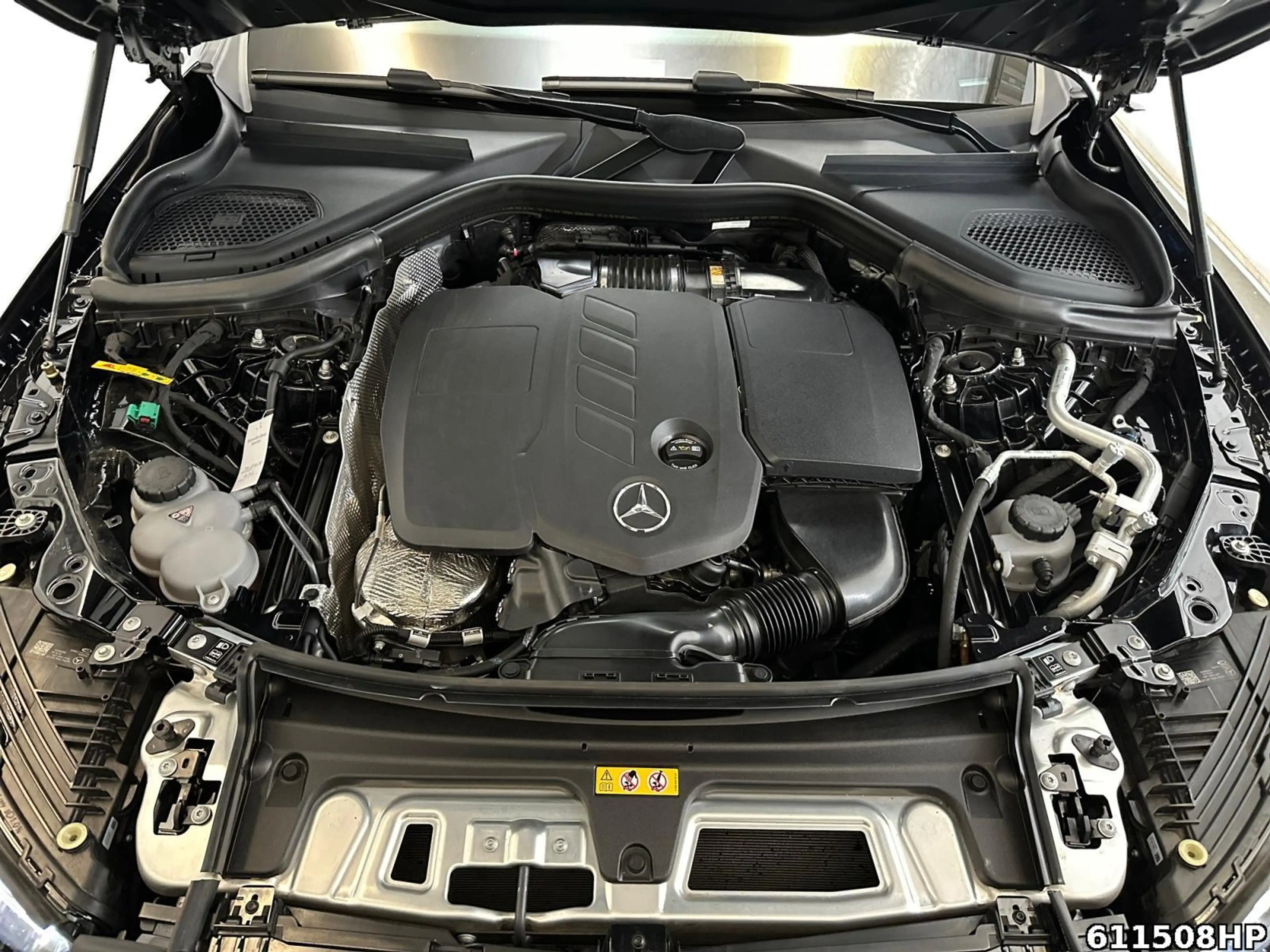 Mercedes-Benz GLC 300 de 4M AMG Digital-Light Pano AHK Memory — photo 7