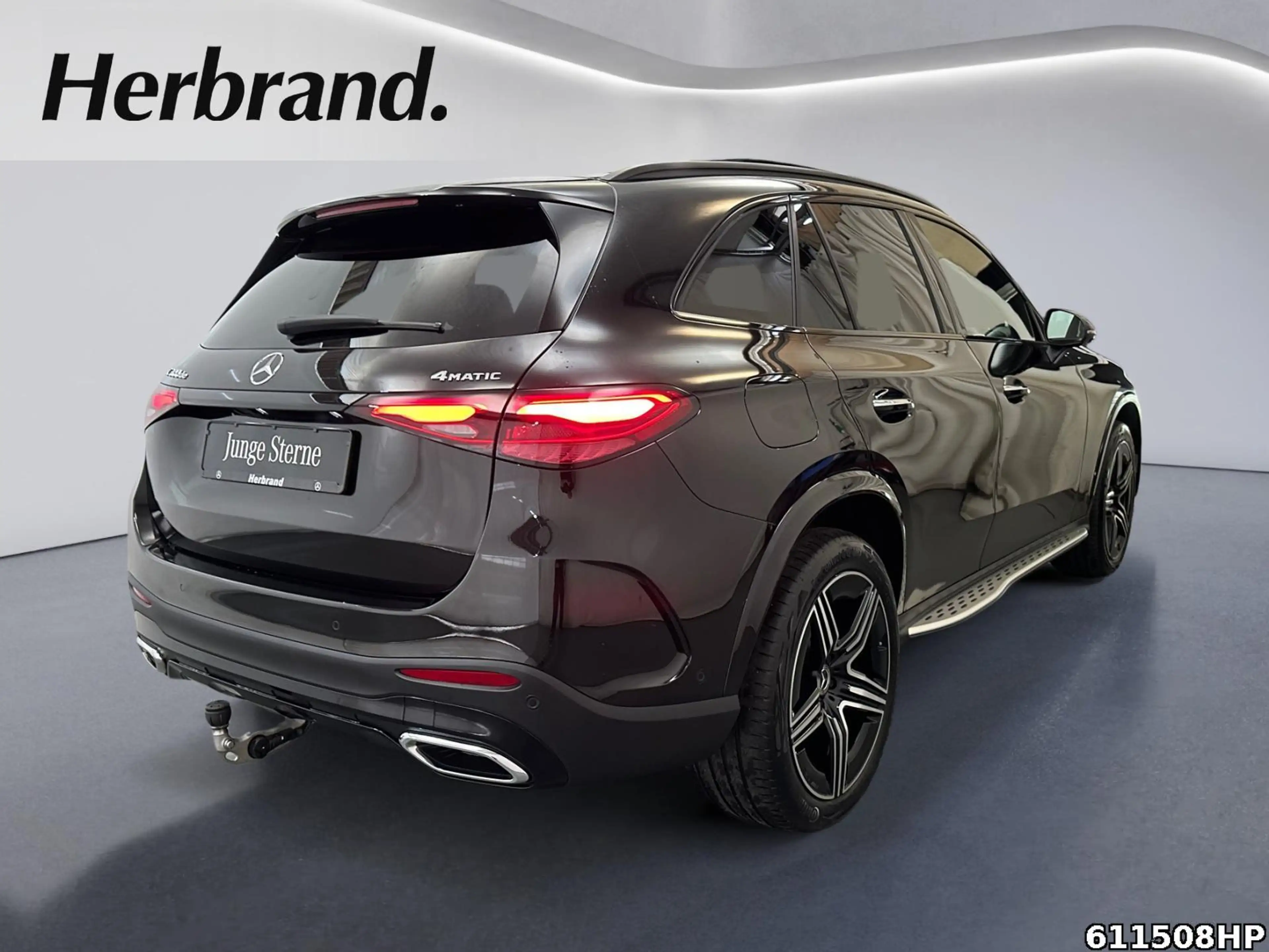 Mercedes-Benz GLC 300 de 4M AMG Digital-Light Pano AHK Memory — photo 3