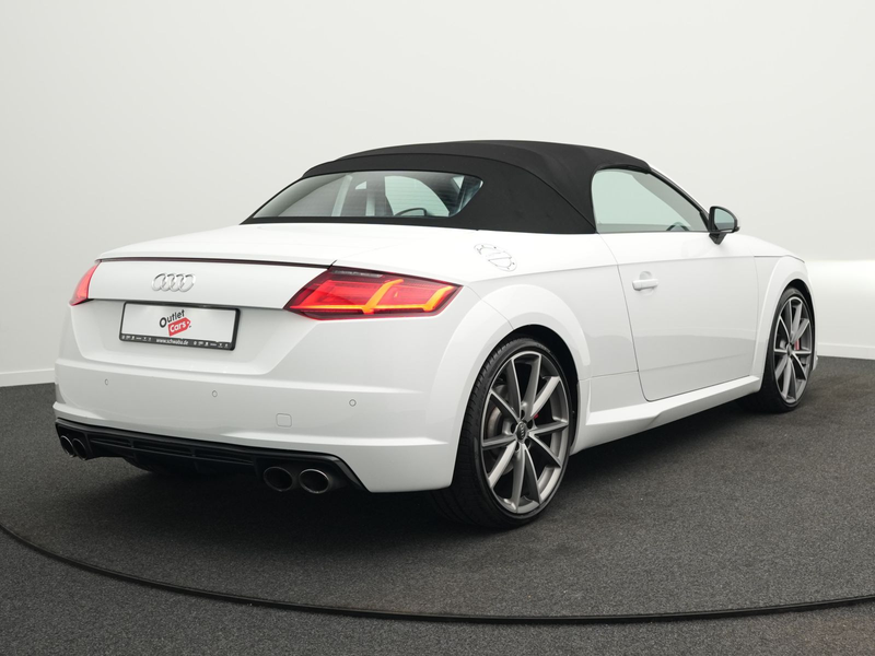 Audi TTS 2.0 TFSI quattro S tronic — photo 3