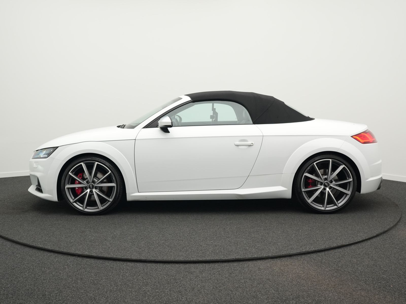 Audi TTS 2.0 TFSI quattro S tronic — photo 11