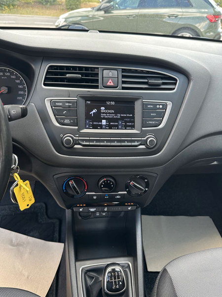 Hyundai i20 blue 1.0 T-GDI Trend PDC.Lenk & Sitzheizung — photo 12