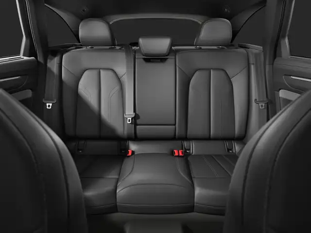 Audi A6 view 11