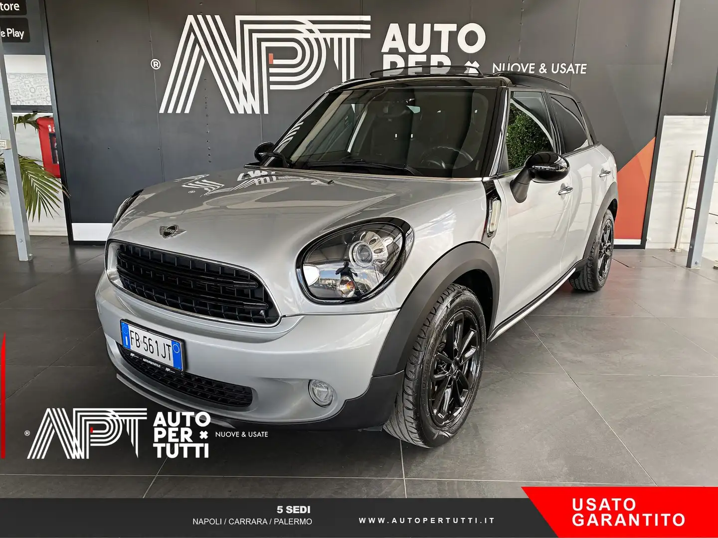 MINI Cooper D Countryman Mini Countryman 1.6 Cooper D all4 Business E6 Argent - 1
