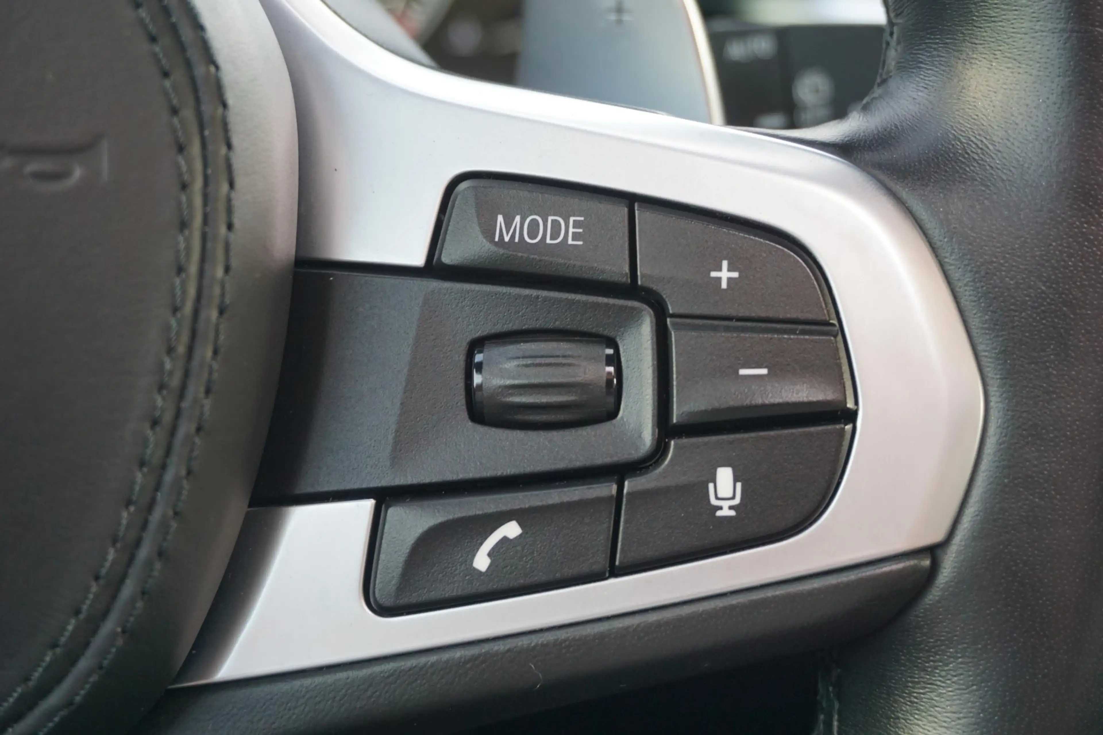 BMW 530 5-serie Touring 530i High Executive | M-Sport | 4W — photo 15