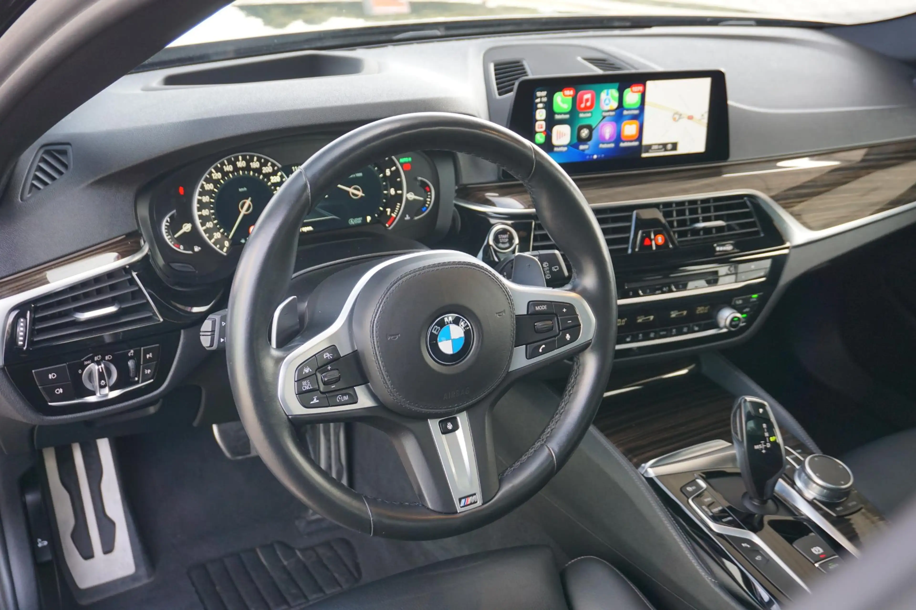 BMW 530 5-serie Touring 530i High Executive | M-Sport | 4W — photo 8