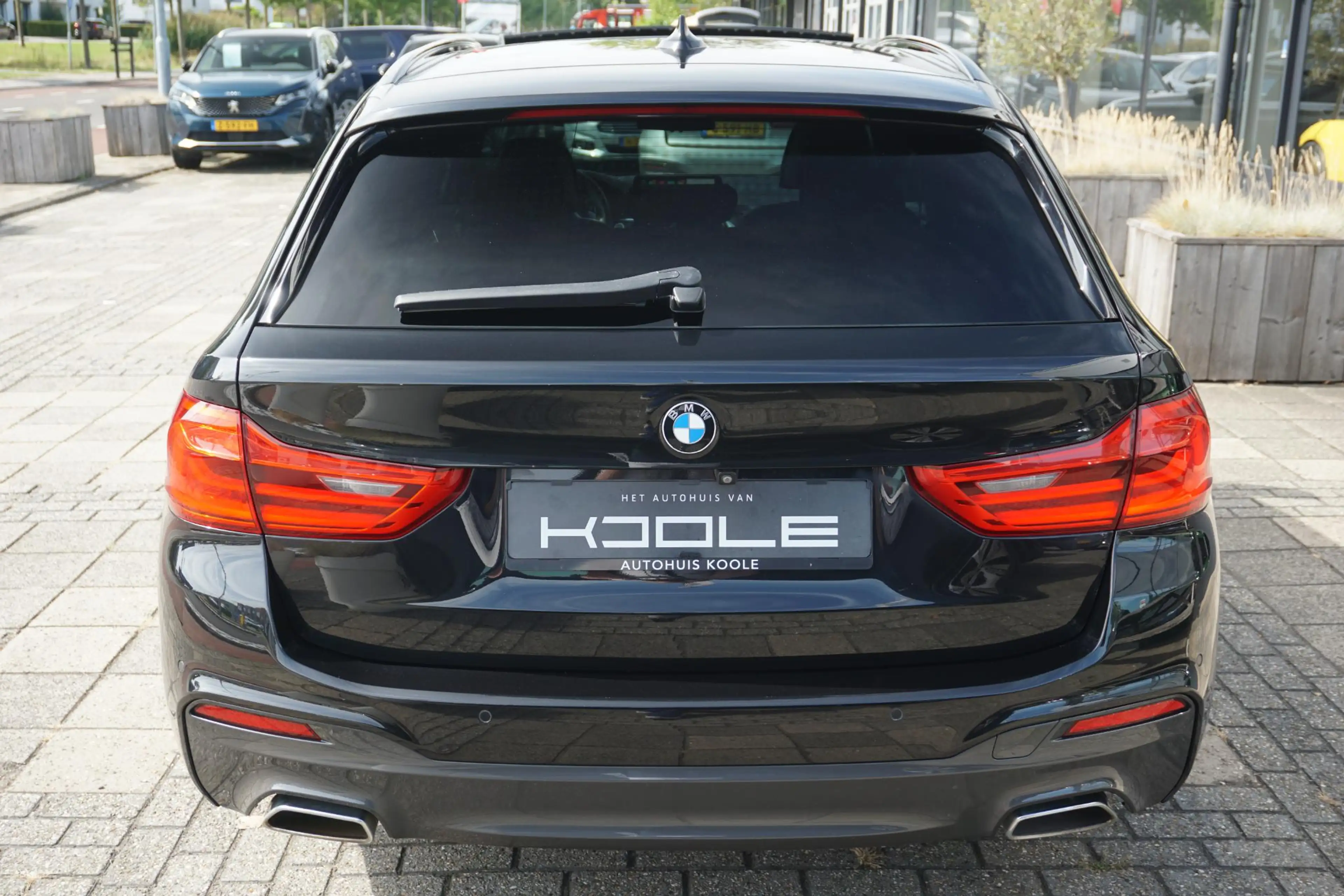 BMW 530 5-serie Touring 530i High Executive | M-Sport | 4W — photo 7