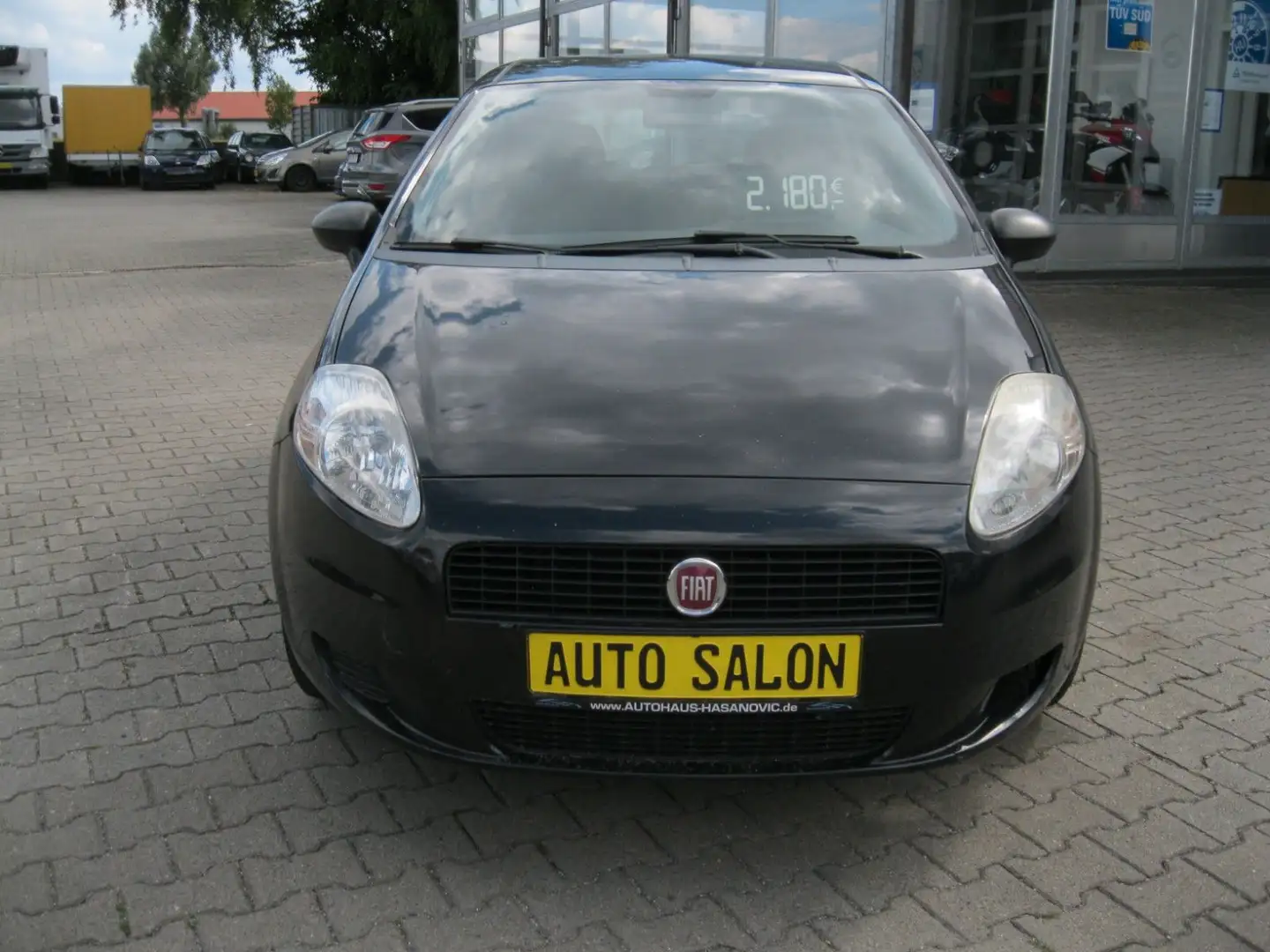 Fiat Punto 1.2 MORE *5-trg+Klima* Schwarz - 2