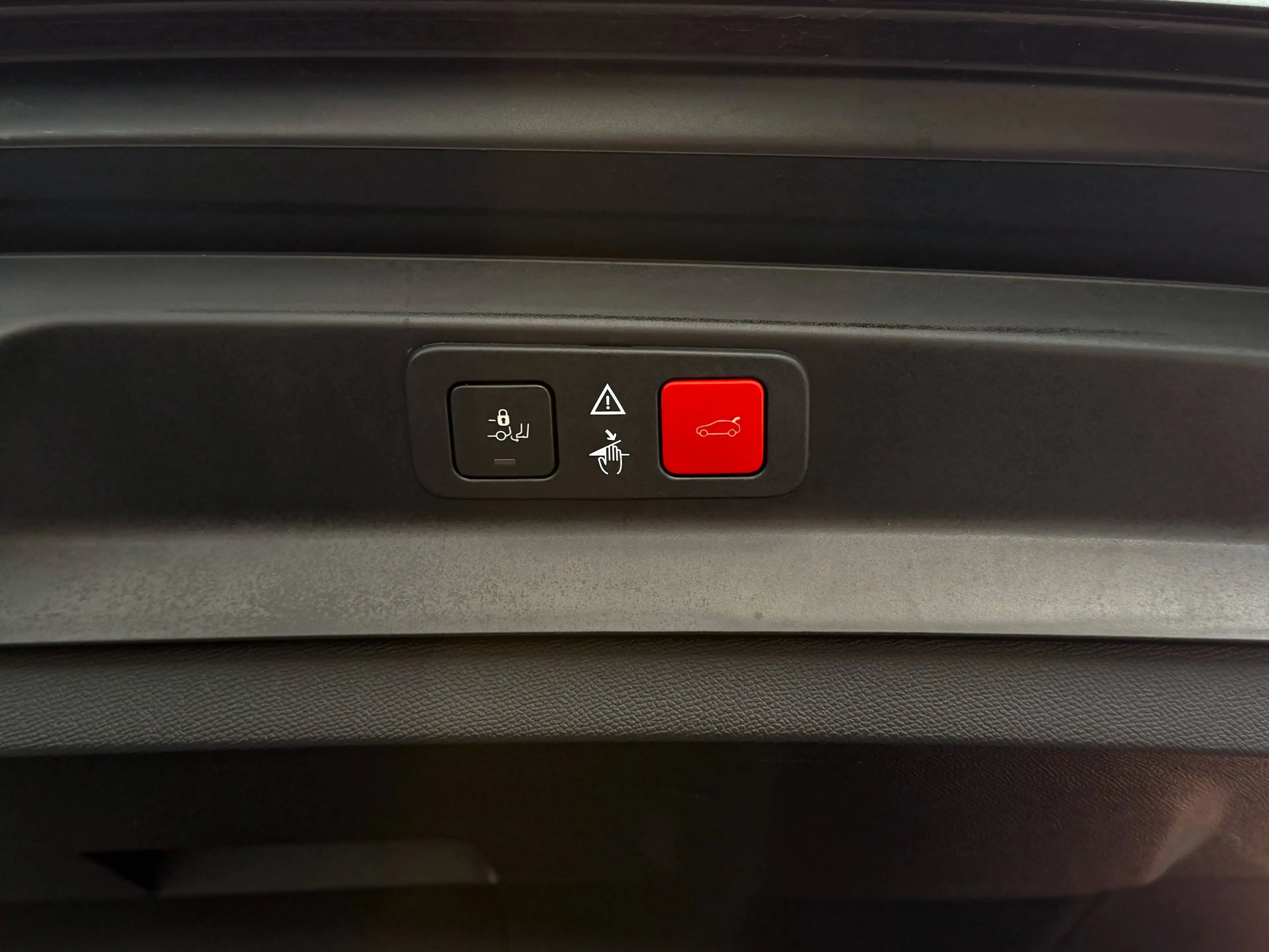 Peugeot 5008 1.6 BlueHDi--BOITE AUTOMATIQUE--7 PLACES--AIRCO--GPS--CUIR--CARPLAY-- — photo 12