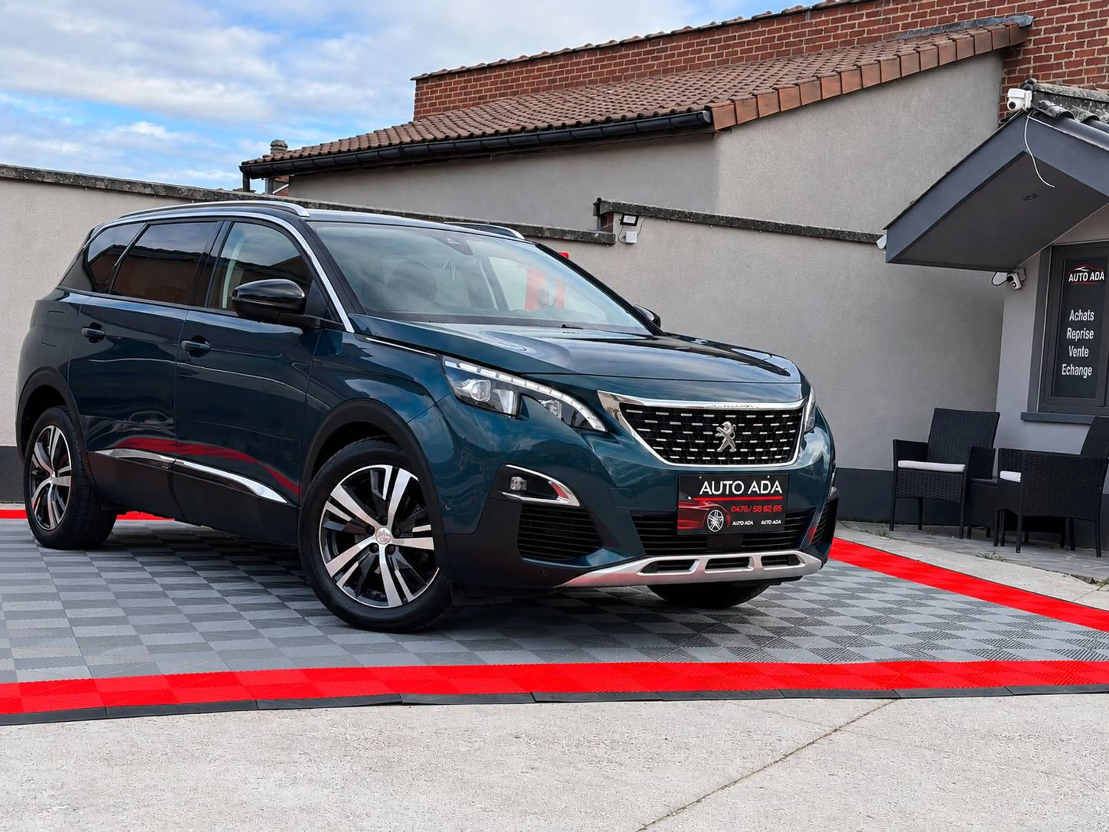 Peugeot 5008 1.6 BlueHDi--BOITE AUTOMATIQUE--7 PLACES--AIRCO--GPS--CUIR--CARPLAY--
