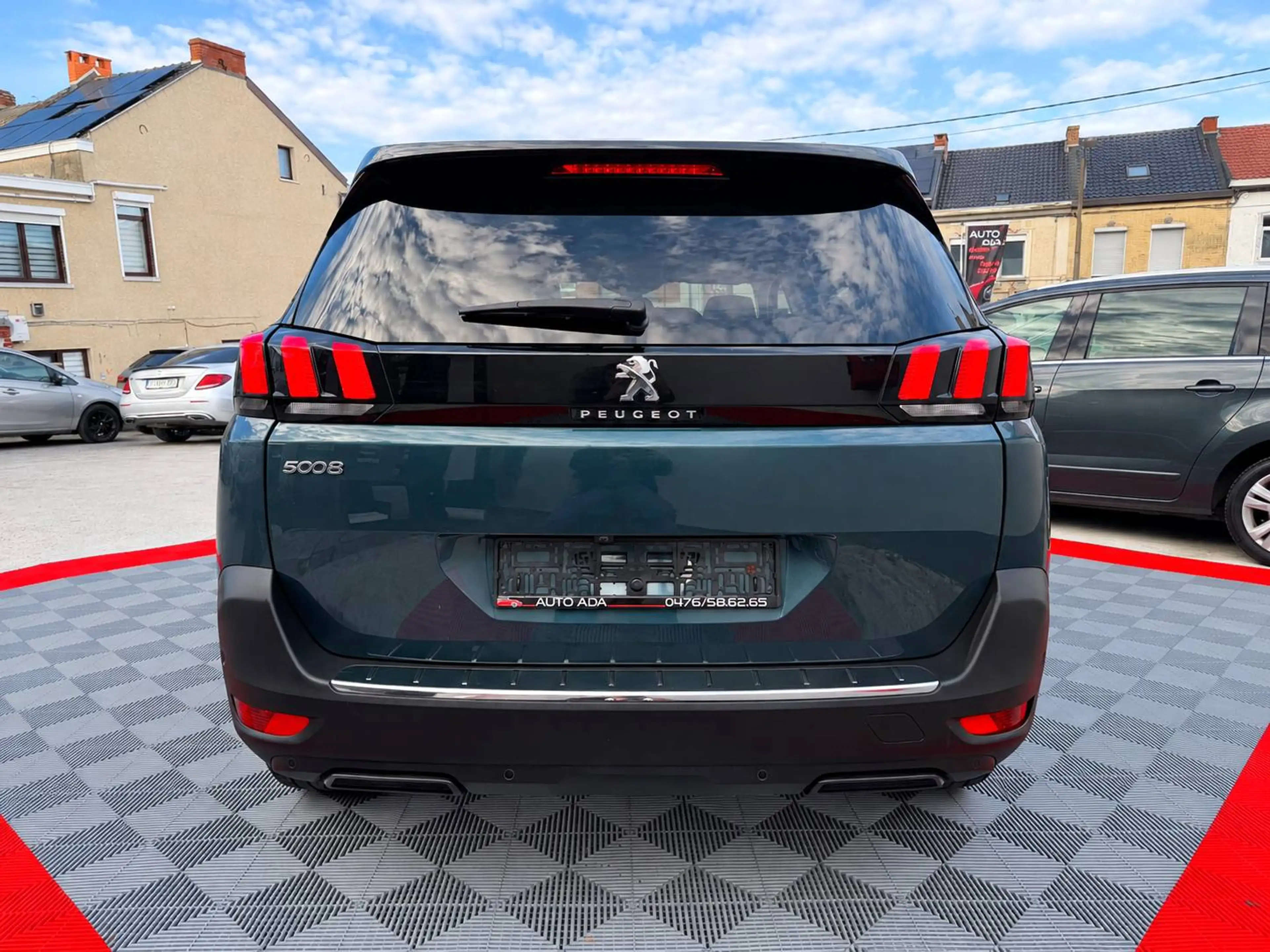 Peugeot 5008 1.6 BlueHDi--BOITE AUTOMATIQUE--7 PLACES--AIRCO--GPS--CUIR--CARPLAY-- — photo 8