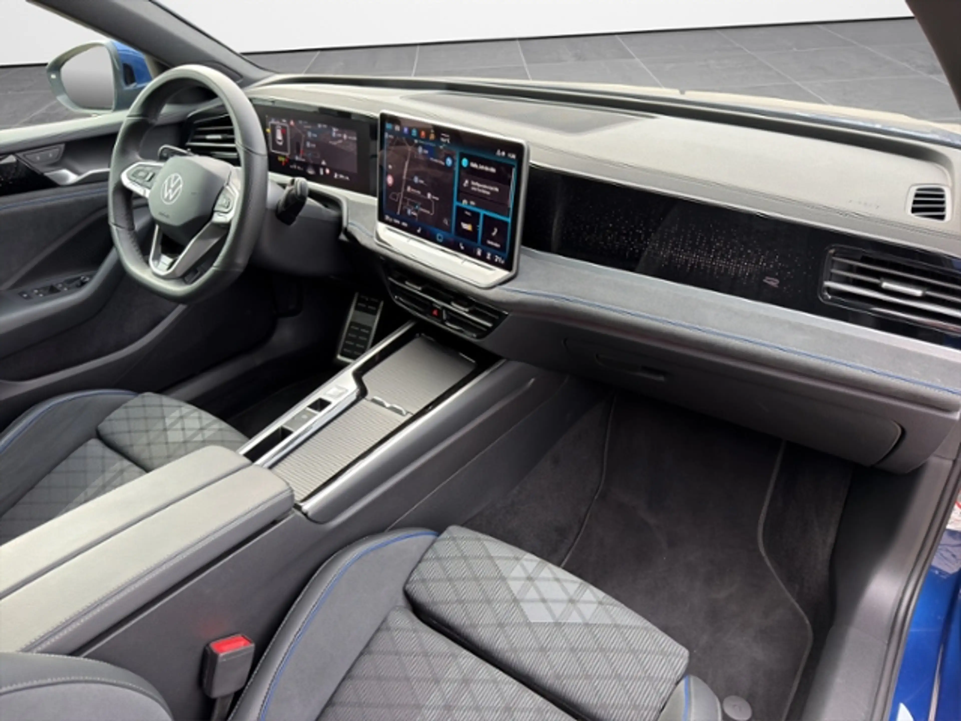 Volkswagen Passat Variant 2.0TDI R-Line Matrix/AHK/HuD/Kamera — photo 15
