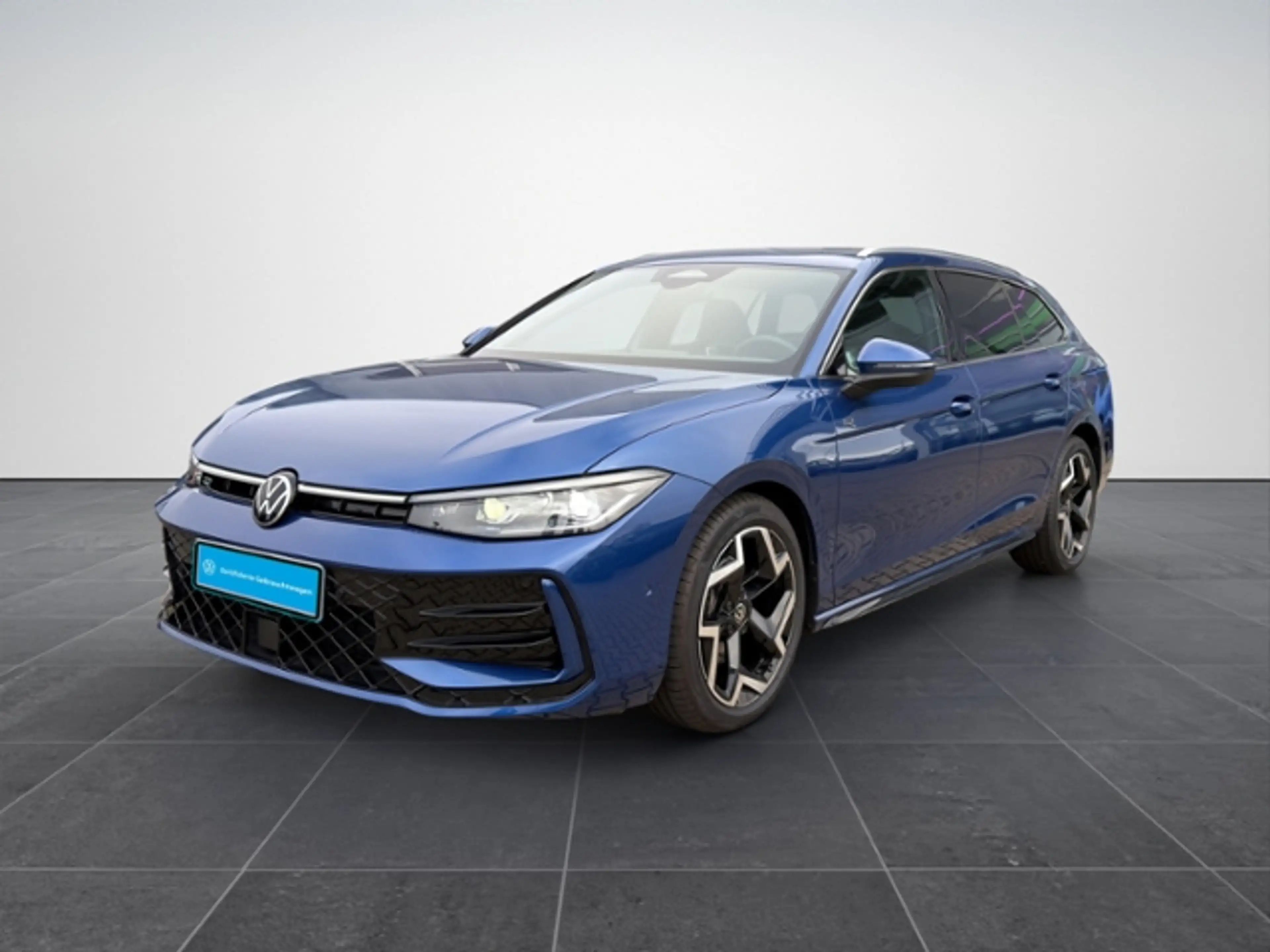 Volkswagen Passat Variant 2.0TDI R-Line Matrix/AHK/HuD/Kamera — photo 2