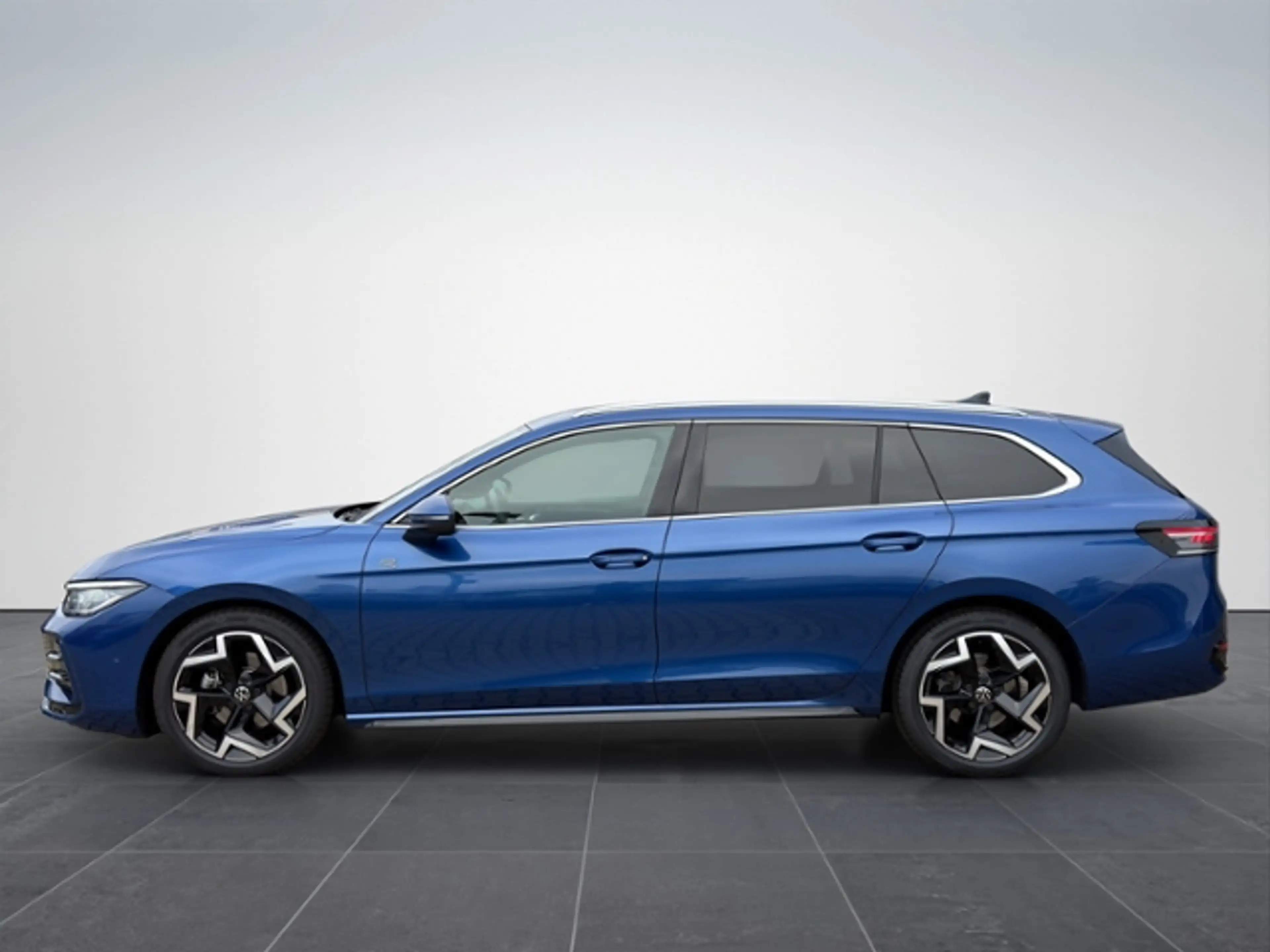 Volkswagen Passat Variant 2.0TDI R-Line Matrix/AHK/HuD/Kamera — photo 4