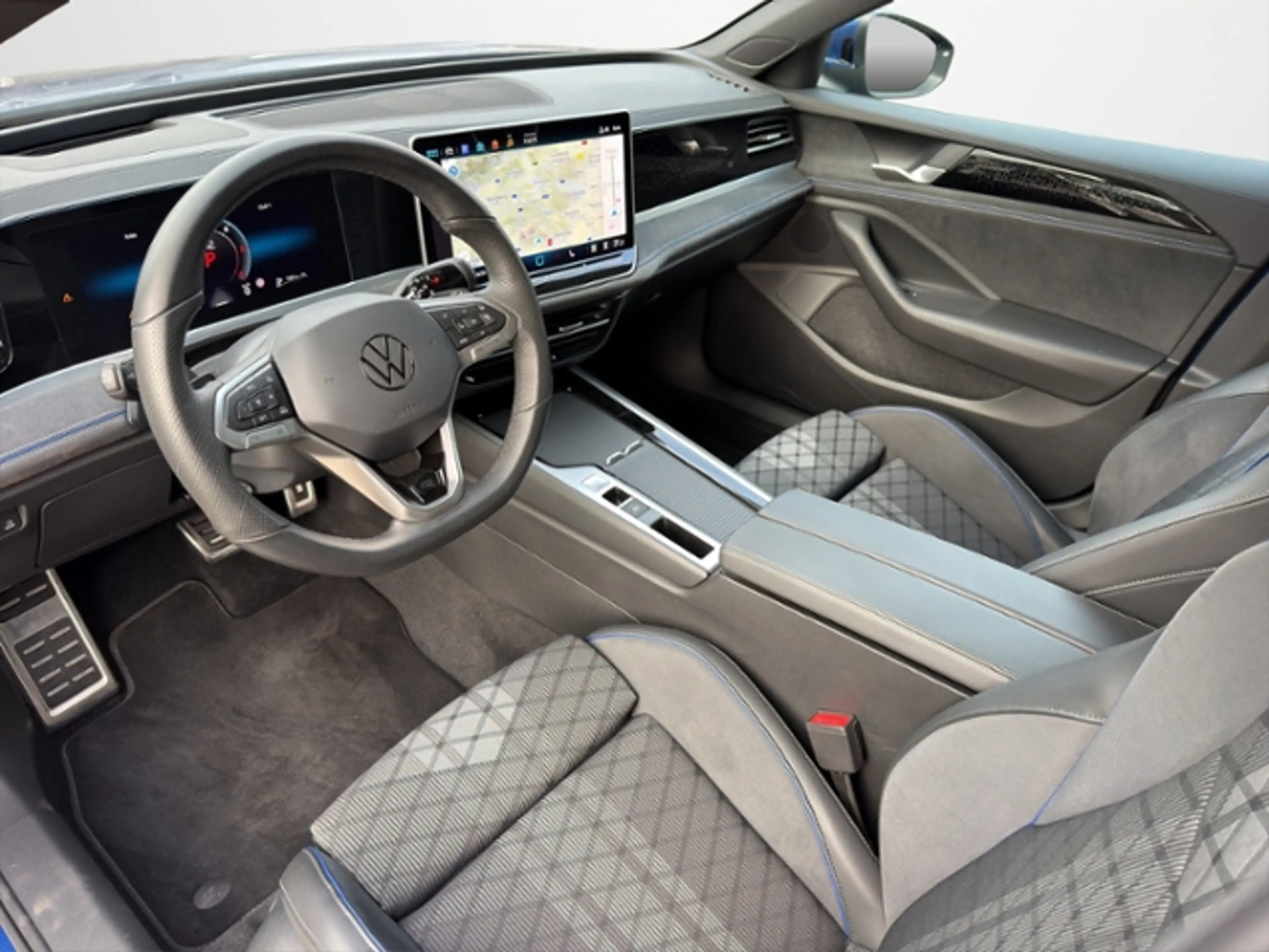 Volkswagen Passat Variant 2.0TDI R-Line Matrix/AHK/HuD/Kamera — photo 12
